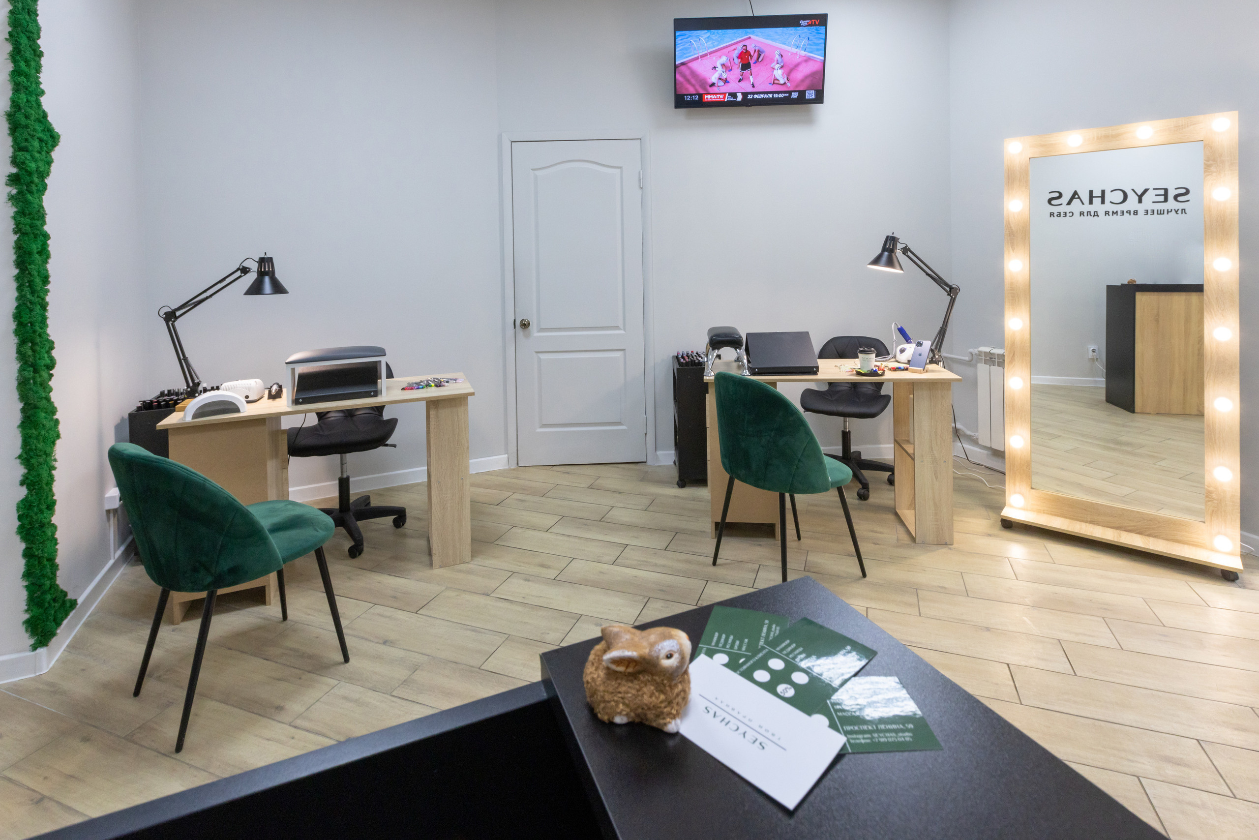 Интерьерная фотосъемка для ногтевого сервиса SEYCHAS. Фотограф в Туле Крупский АнДРей. Фотостудия «КАДР71» в Туле