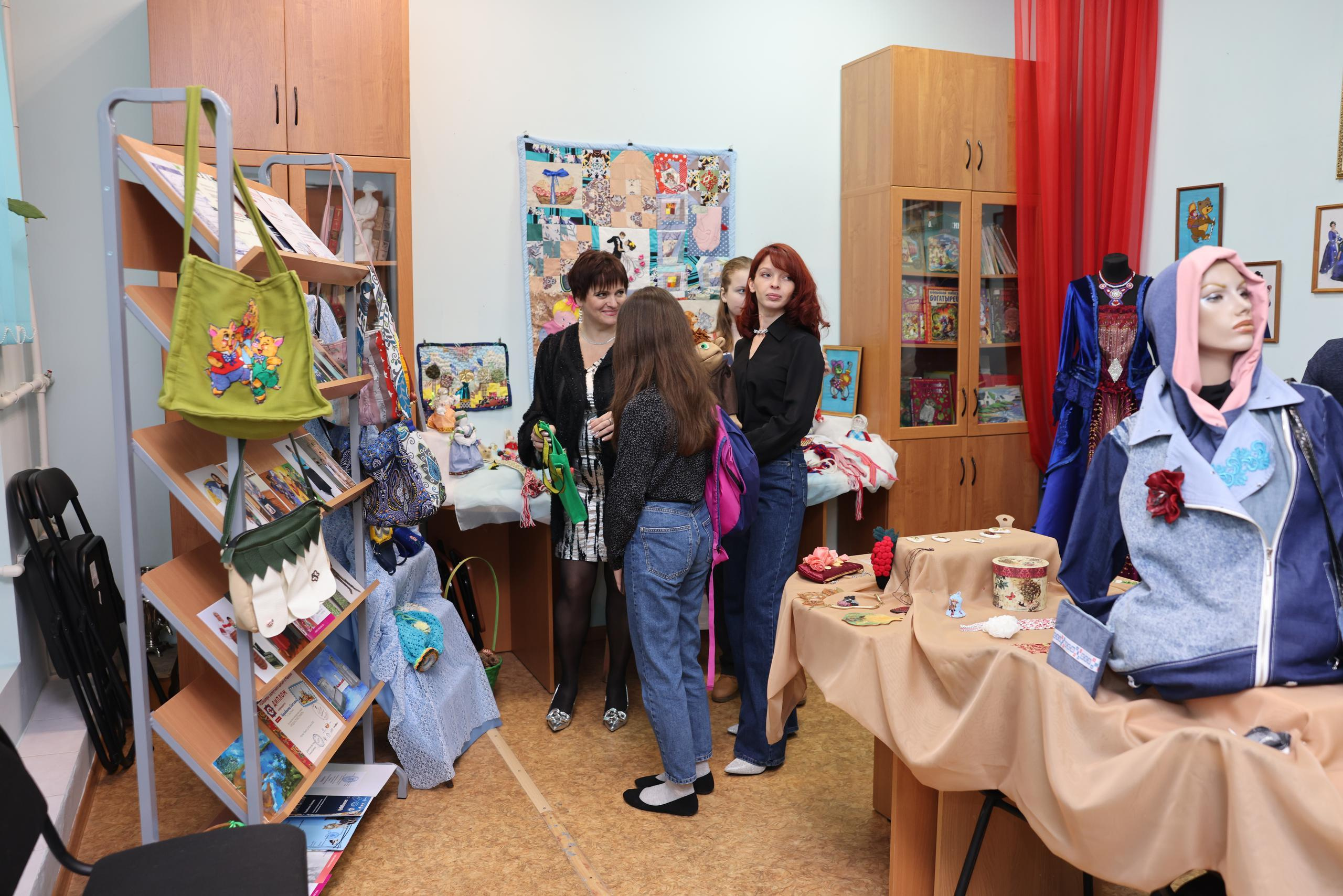 Открытие выставки «Сделано с любовью» Светланы Барабановой. Фотограф в Туле Крупский АнДРей. Фотостудия «КАДР71» в Туле