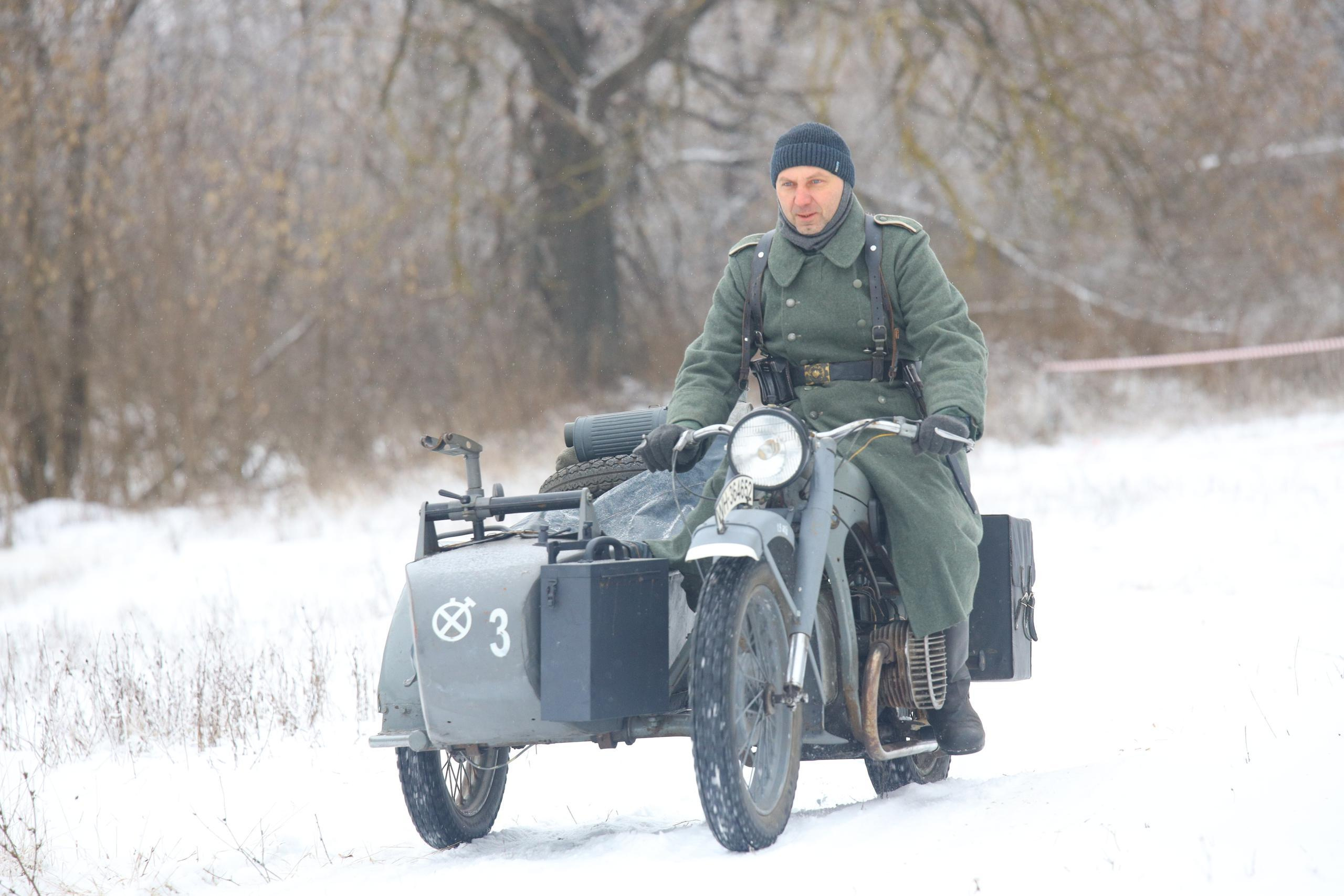 Бои за Венёв, реконструкция (полный репортаж, образец без ретуши!). Фотограф в Туле Крупский АнДРей. Фотостудия «КАДР71» в Туле