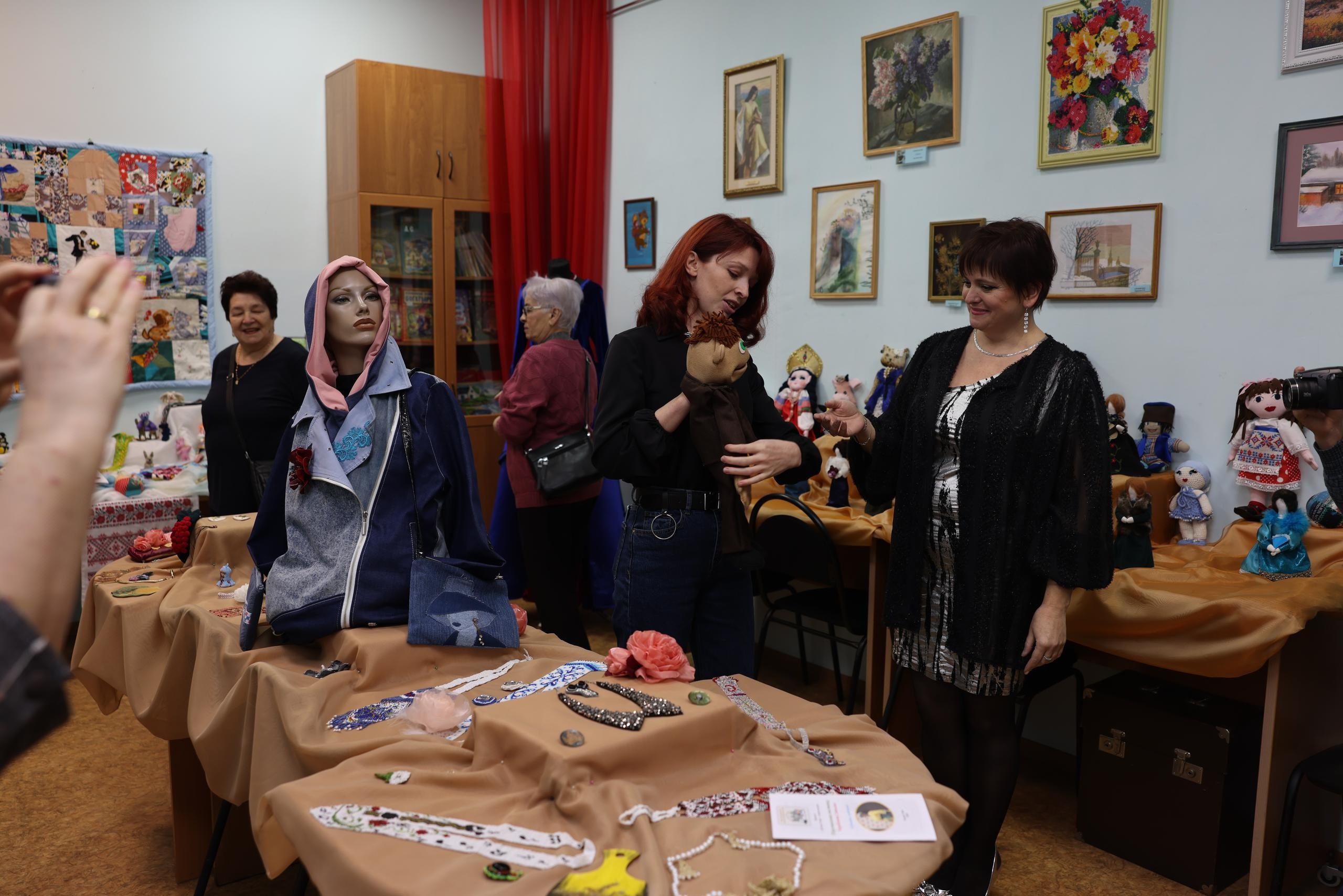 Открытие выставки «Сделано с любовью» Светланы Барабановой. Фотограф в Туле Крупский АнДРей. Фотостудия «КАДР71» в Туле