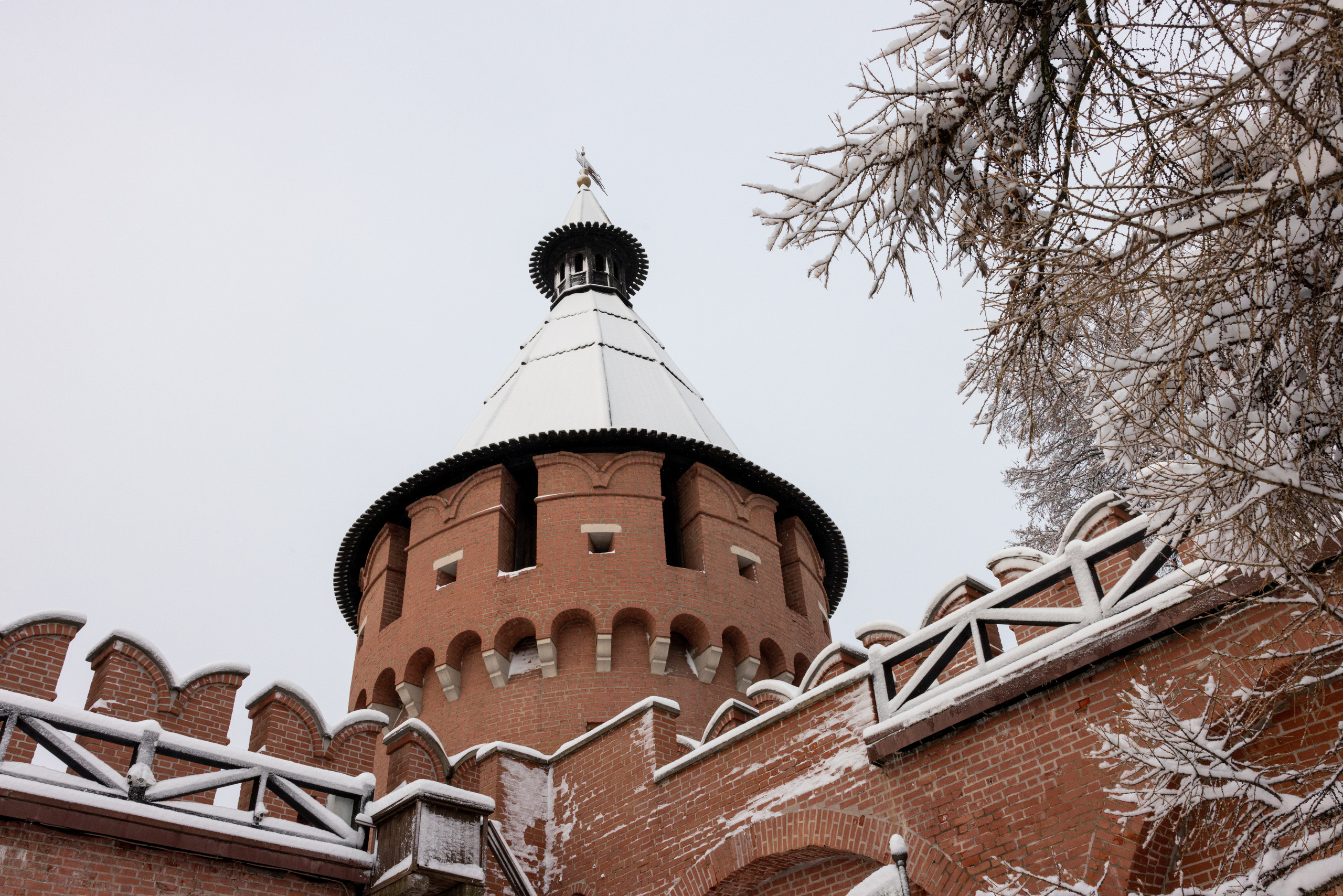 Тульский кремль после снегопада 16 декабря 2022 года. Фотограф в Туле Крупский АнДРей. Фотостудия «КАДР71» в Туле
