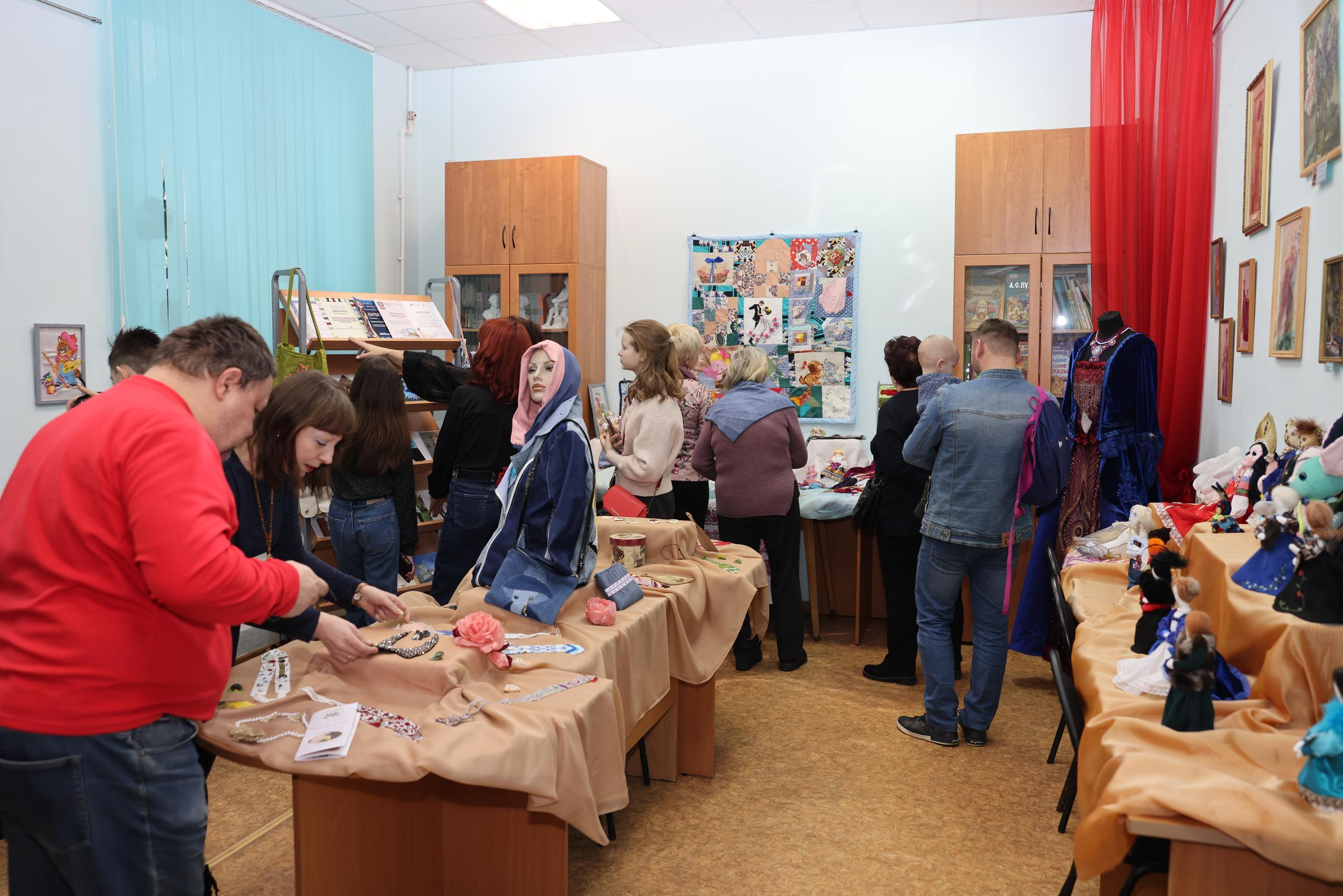 Открытие выставки «Сделано с любовью» Светланы Барабановой. Фотограф в Туле Крупский АнДРей. Фотостудия «КАДР71» в Туле