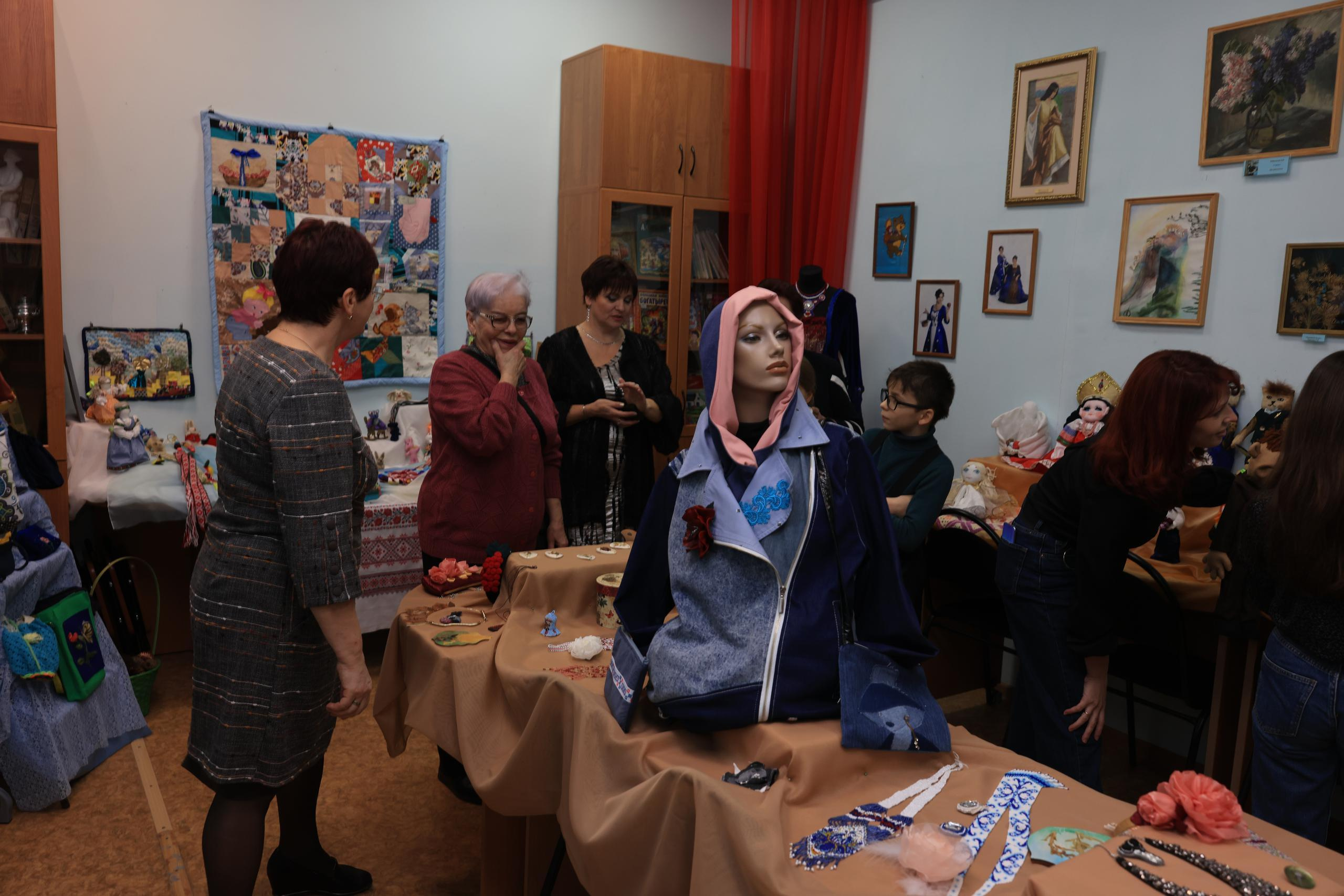 Открытие выставки «Сделано с любовью» Светланы Барабановой. Фотограф в Туле Крупский АнДРей. Фотостудия «КАДР71» в Туле