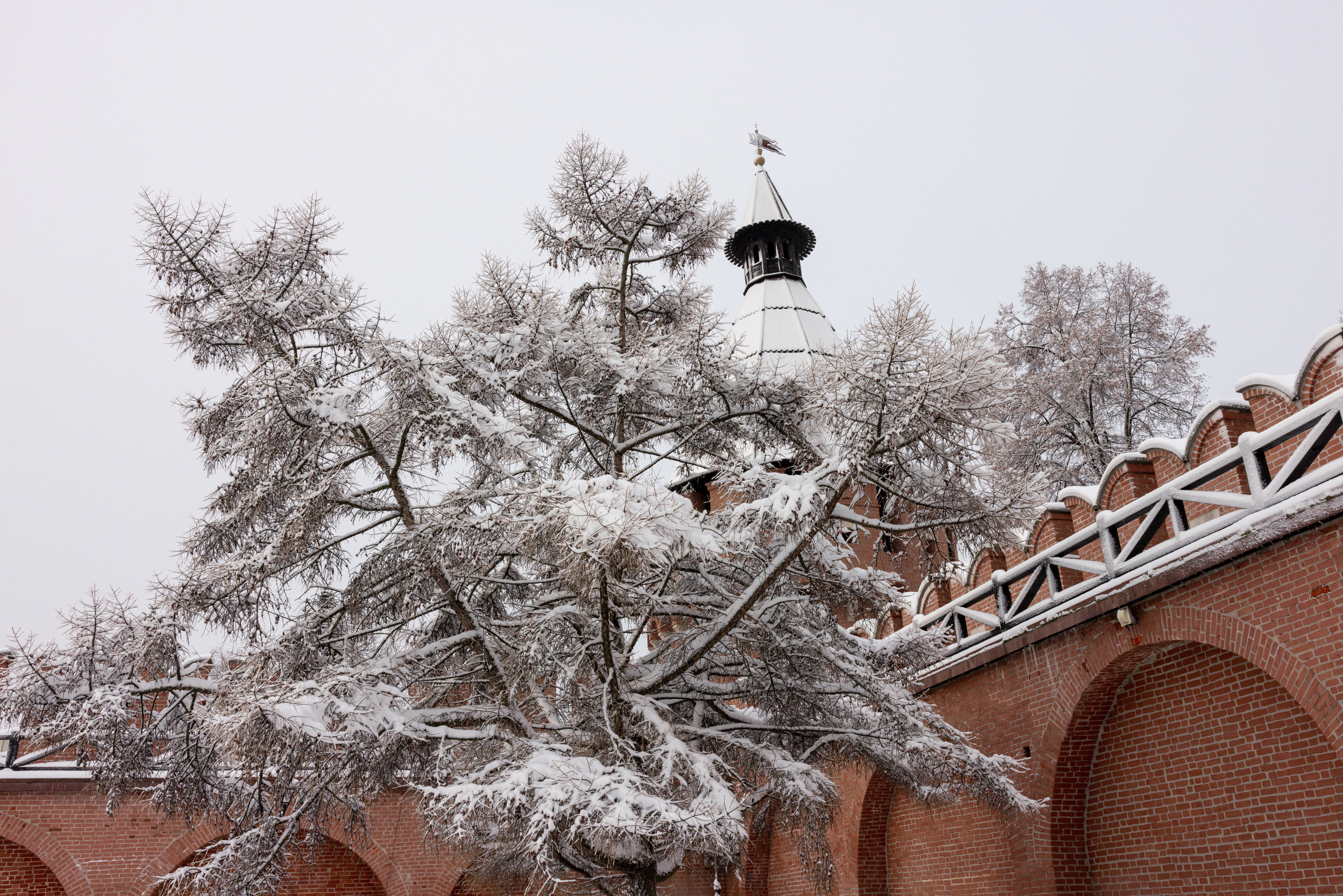 Тульский кремль после снегопада 16 декабря 2022 года. Фотограф в Туле Крупский АнДРей. Фотостудия «КАДР71» в Туле