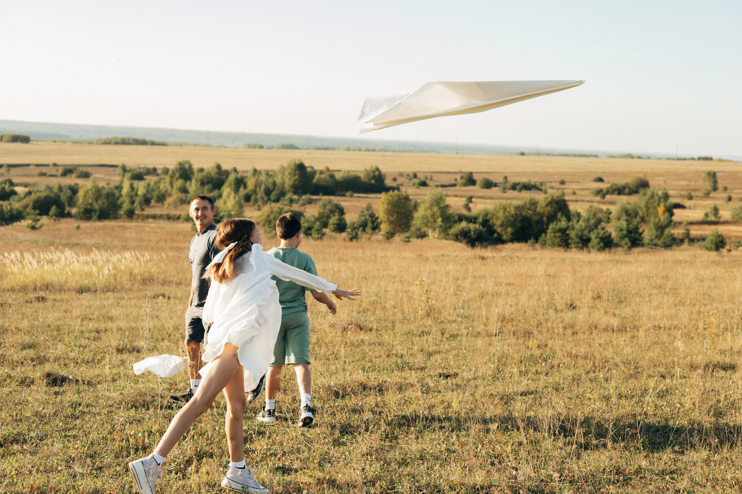 Юля, Илья, Полина, Сергей. Ваш фотограф