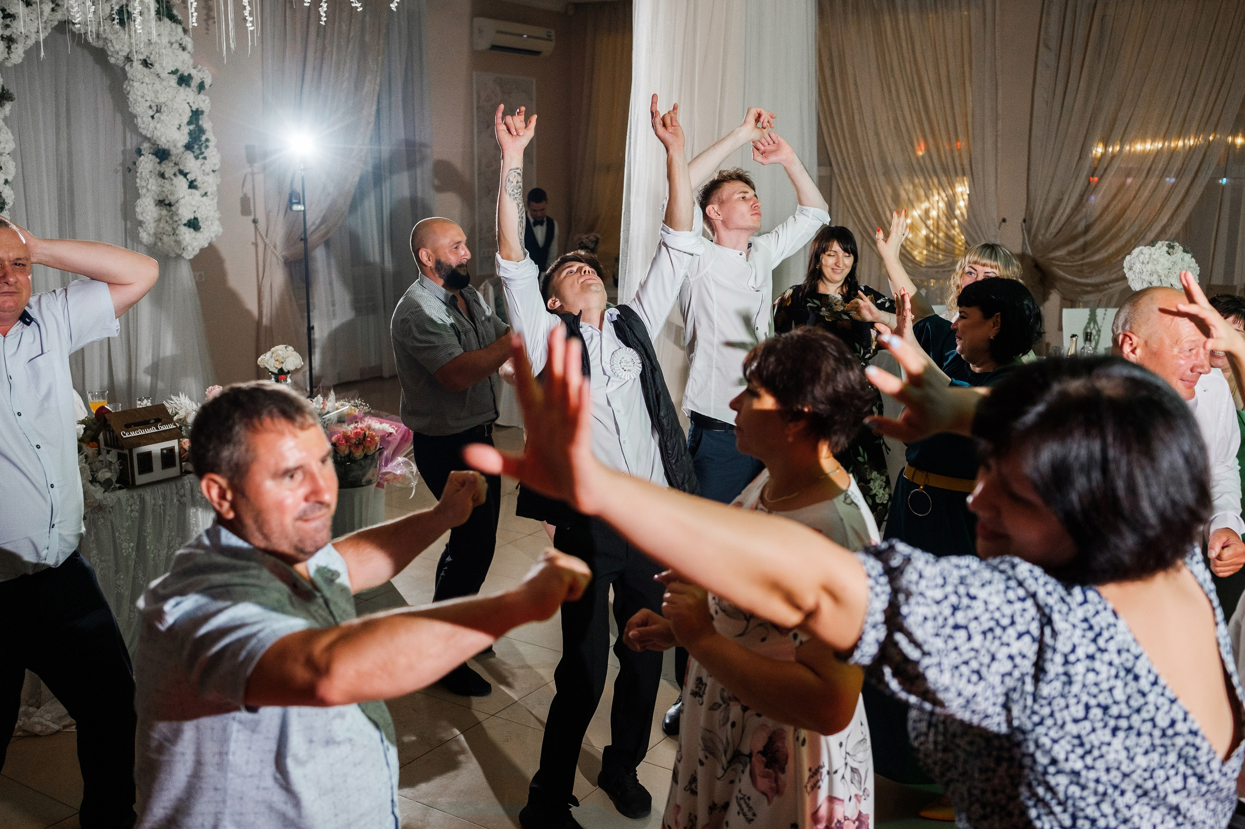 Максим и Ольга. Свадебный фотограф | репортаж | праздники | крещение