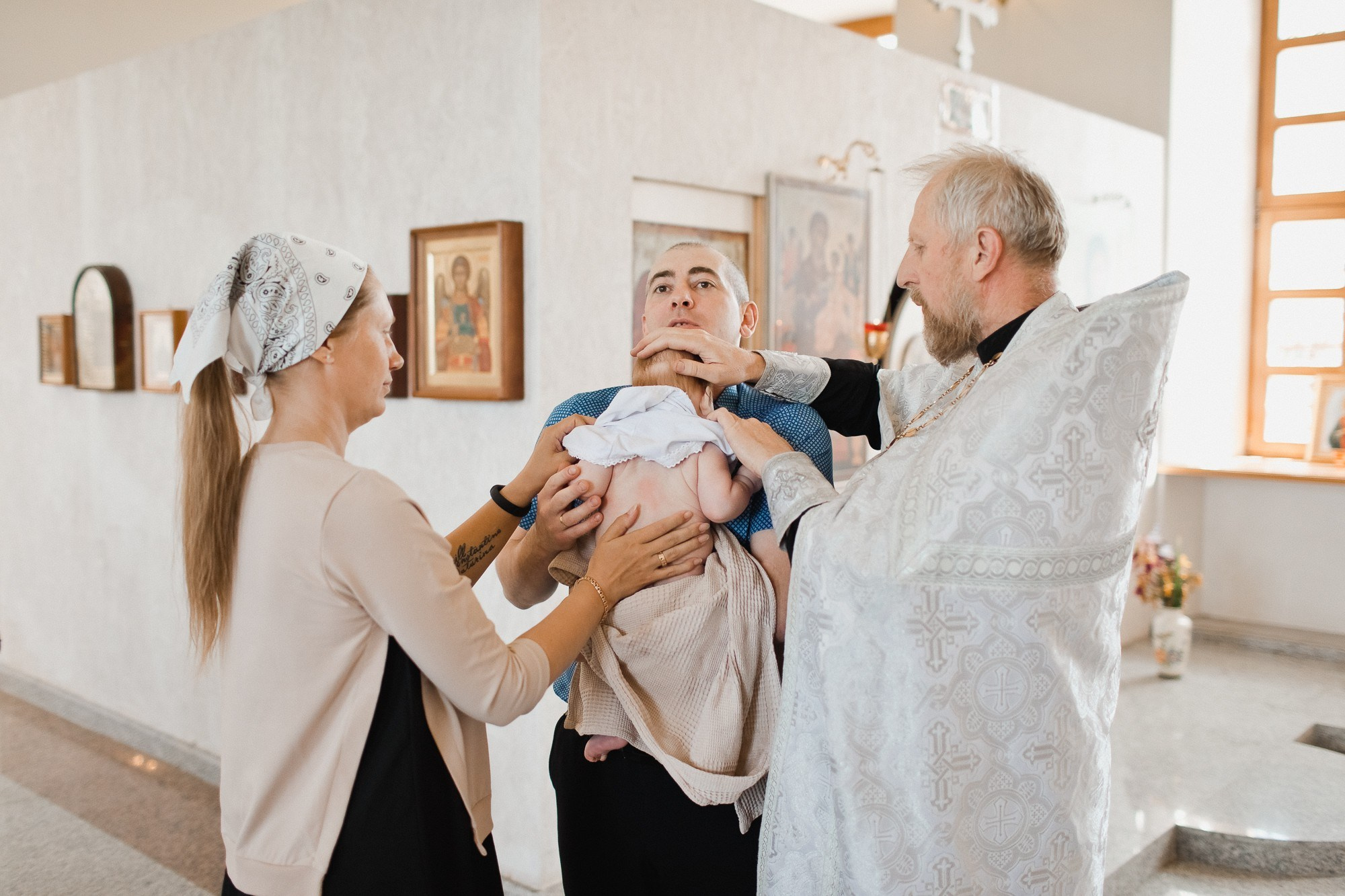 КРЕЩЕНИЕ ДЕНИСА. Семейный фотограф новорождённых в Серпухове Юлия Новикова +79637785957