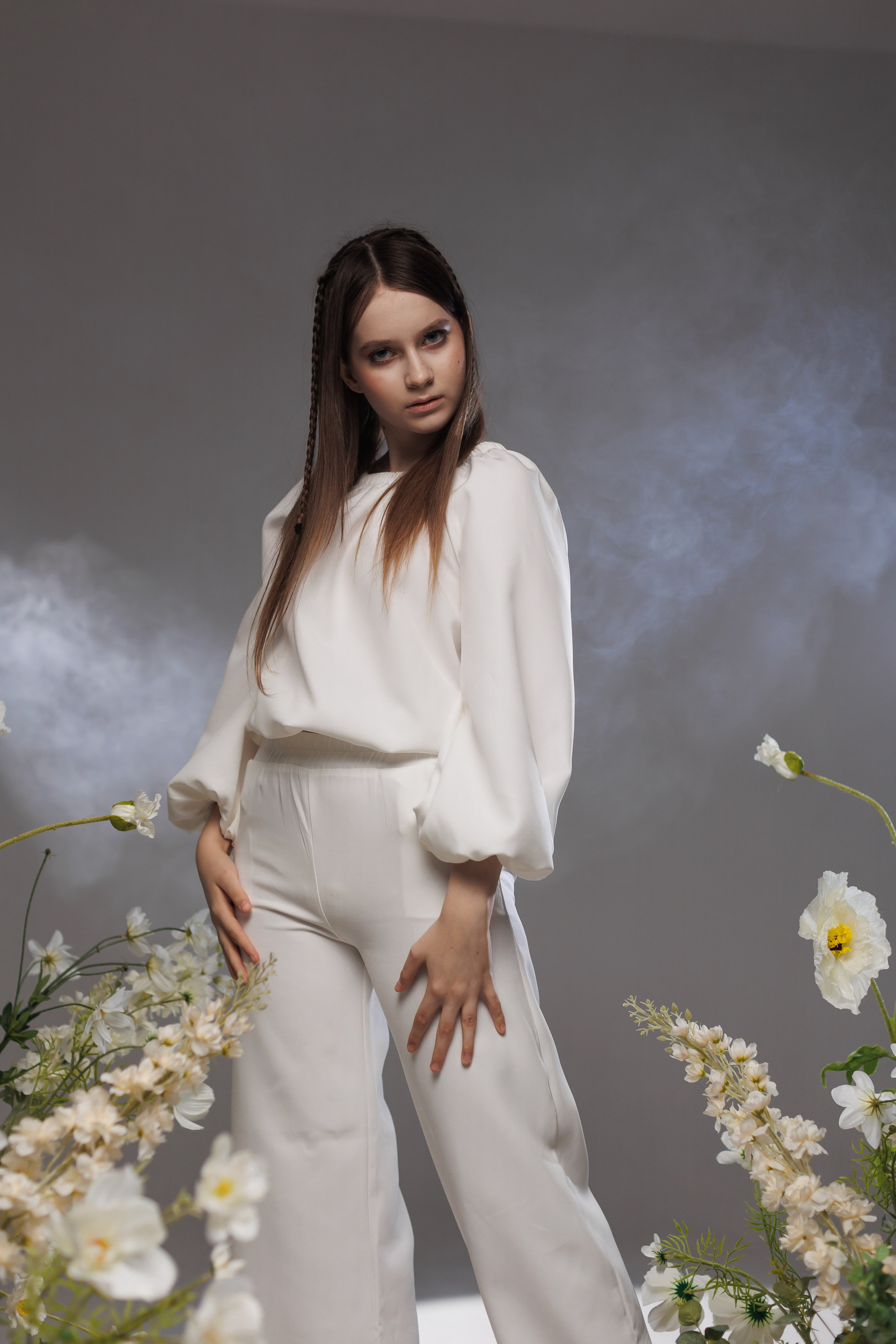 Съемка с цветами для модельного агентства. Анна Демидец — фотограф и маркетолог в Новошахтинске, Шахтах и Ростове-на-Дону