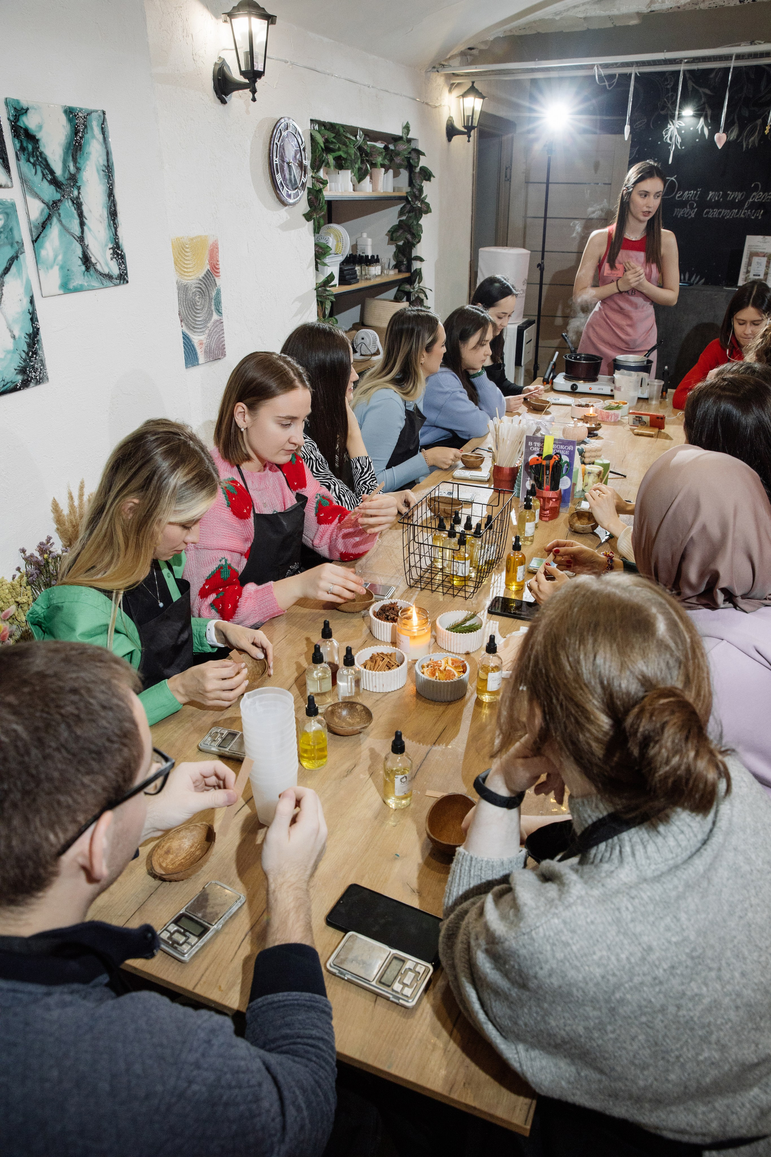 Корпоратив компании Технологии Доверия Аудит — творчество с AROMALAGE