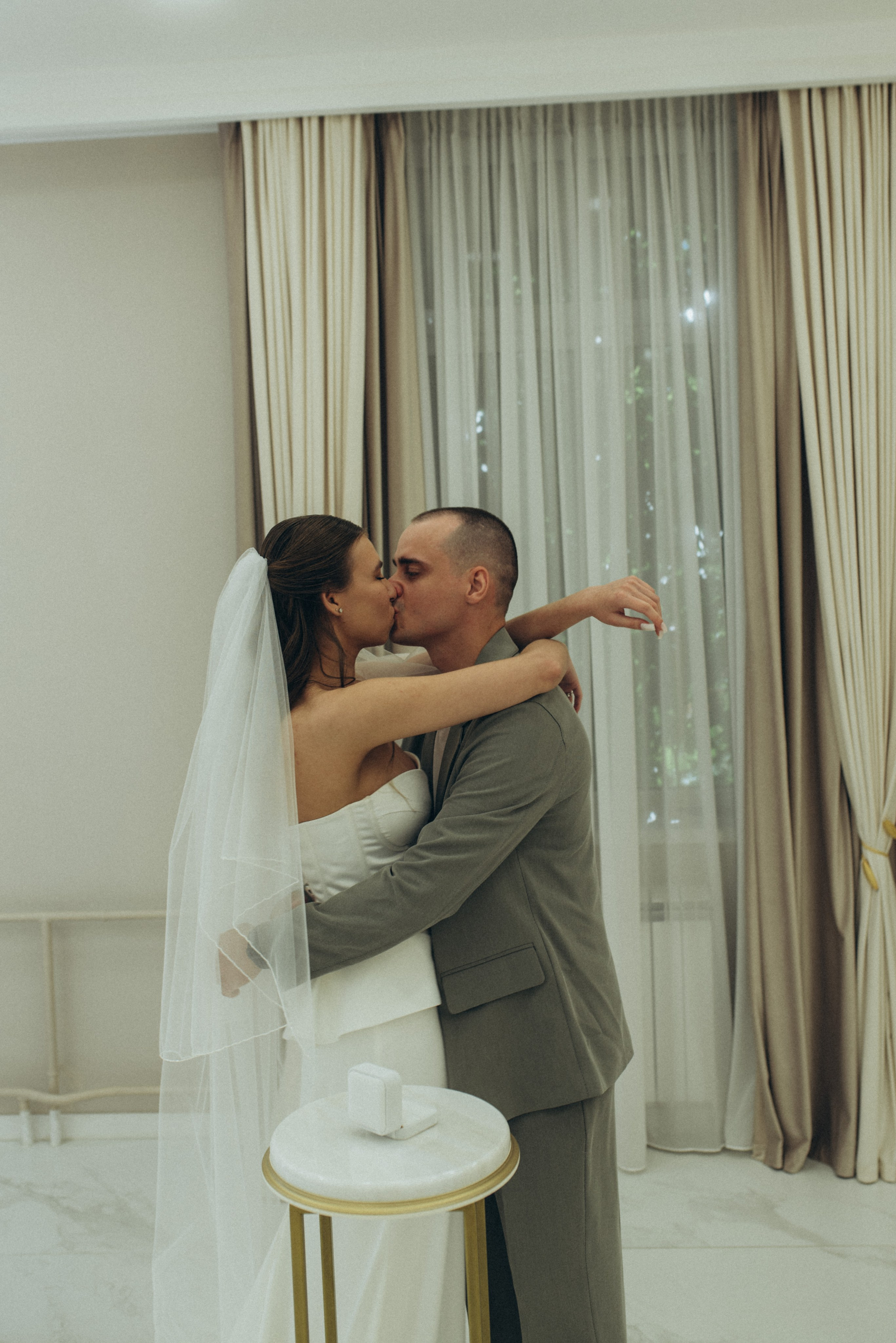 Илья и Алена. Загс. Семейный фотограф в Москве Екатерина Север