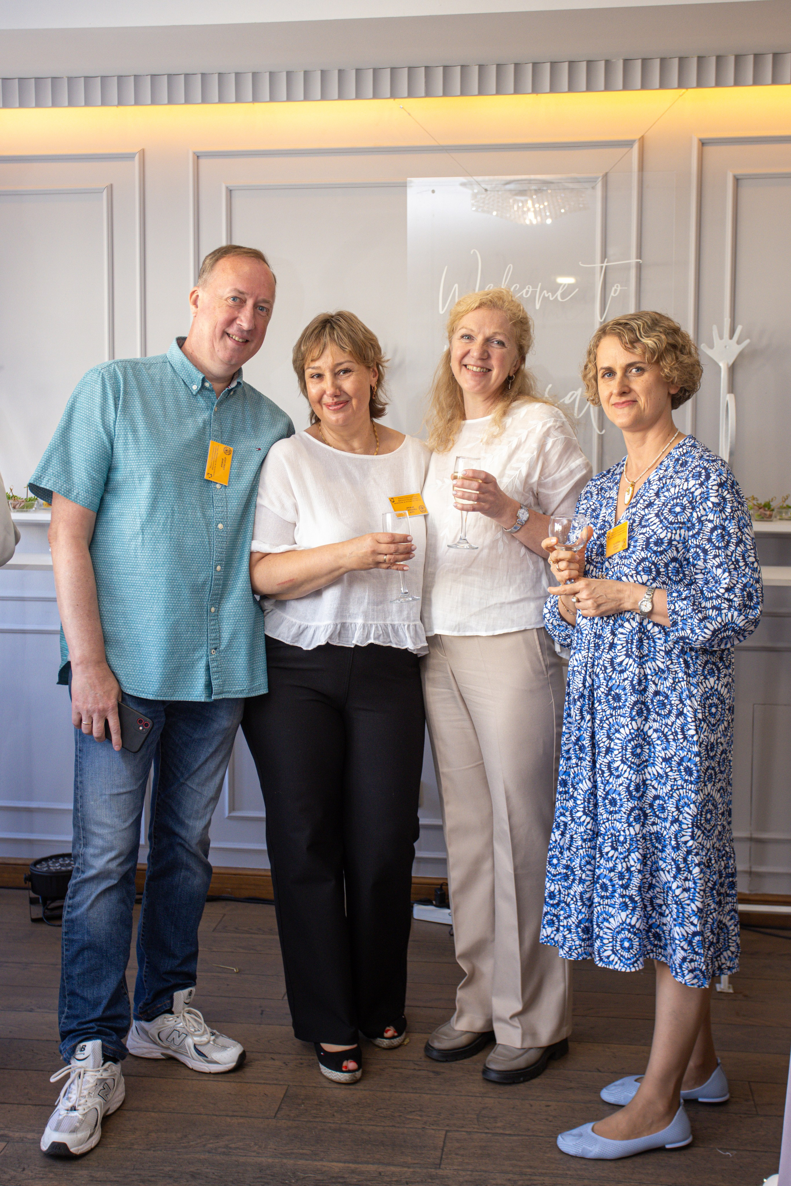 Встреча выпускников. Стоматологи СПб. Семейный фотограф в Вышнем Волочке — Ульяна Иванова | Фотосессии для всей семьи