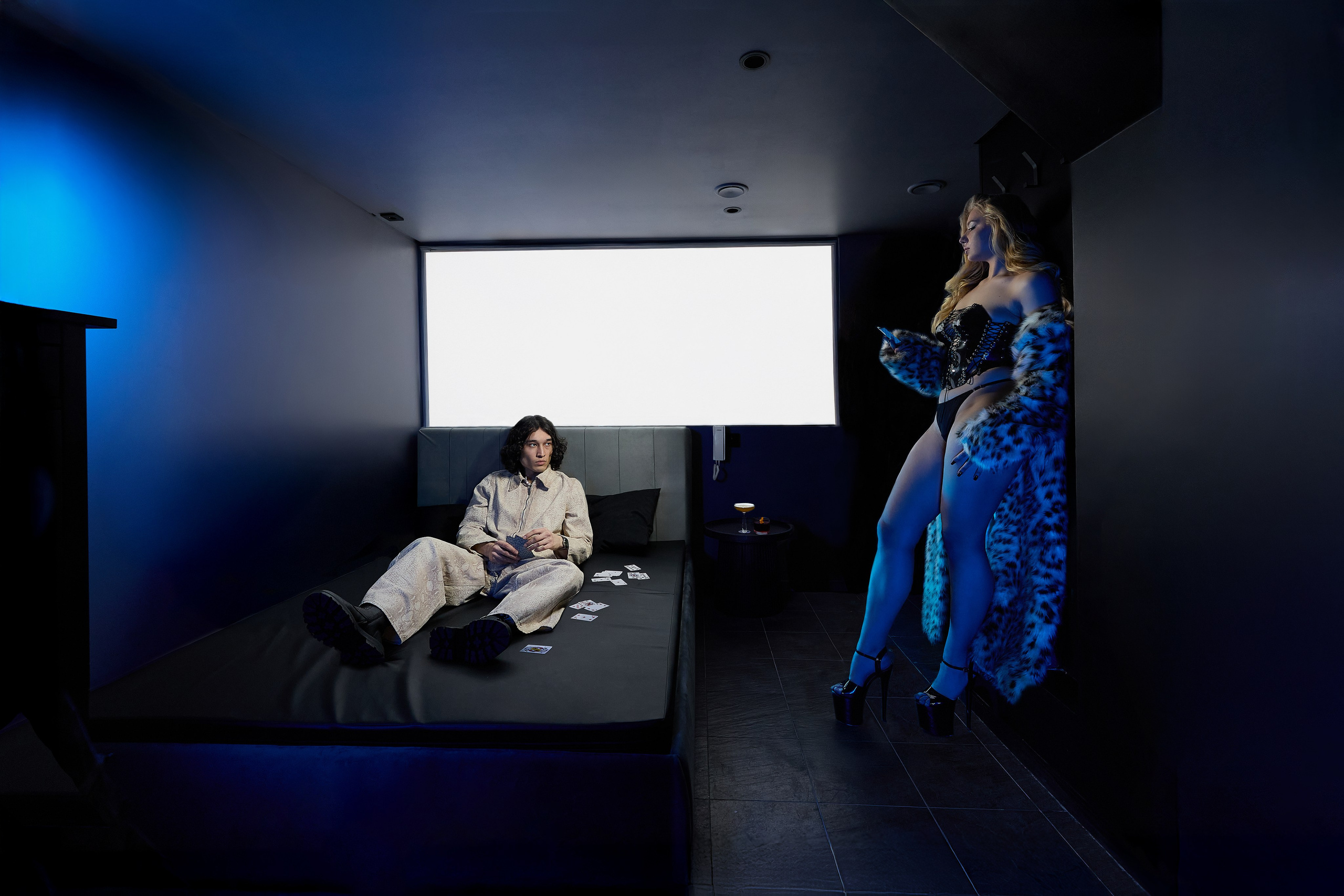 TENI. Святослав Лебедев | Рекламный фотограф — Коммерческая съемка, Арт-дирекшн, AI-интеграция