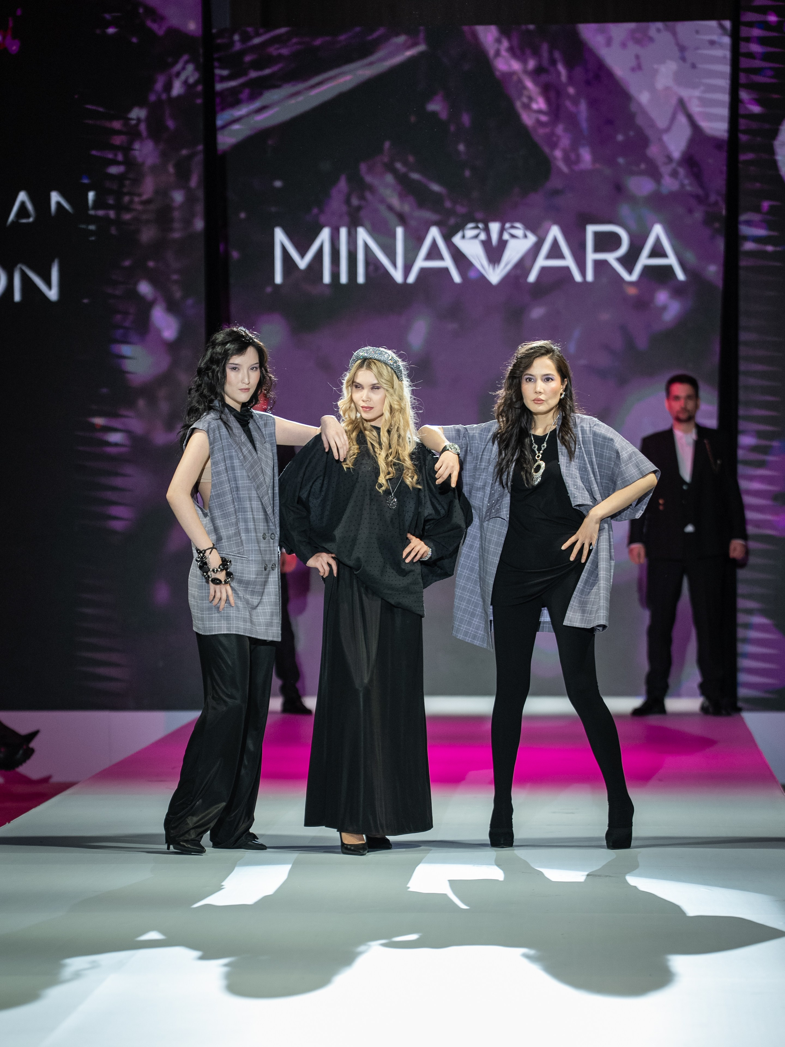 Eurasia Fashion Week Minavara. Сайт Алматинского НЮ АРТ, будуар и фэшн фотографа Дениса Карпенко