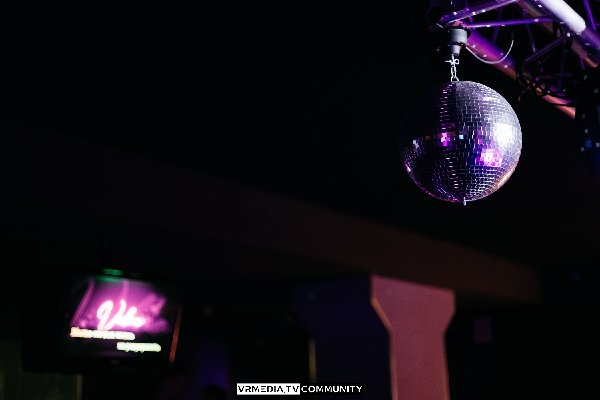 Караоке-бар «Volna»: Золотые 2000-е