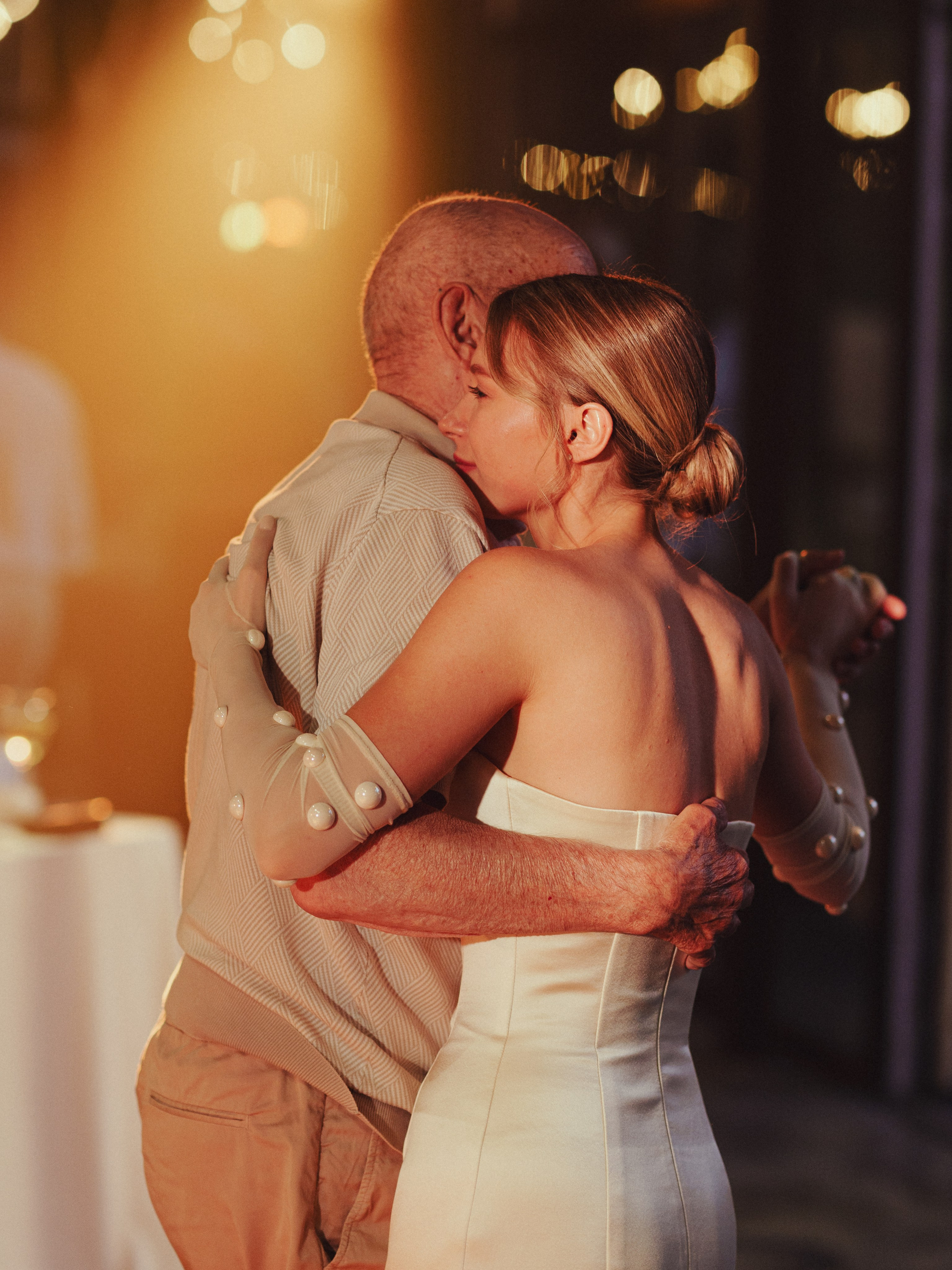 И даже птицы им пели песни. Свадебный фотограф Наташа Алешина