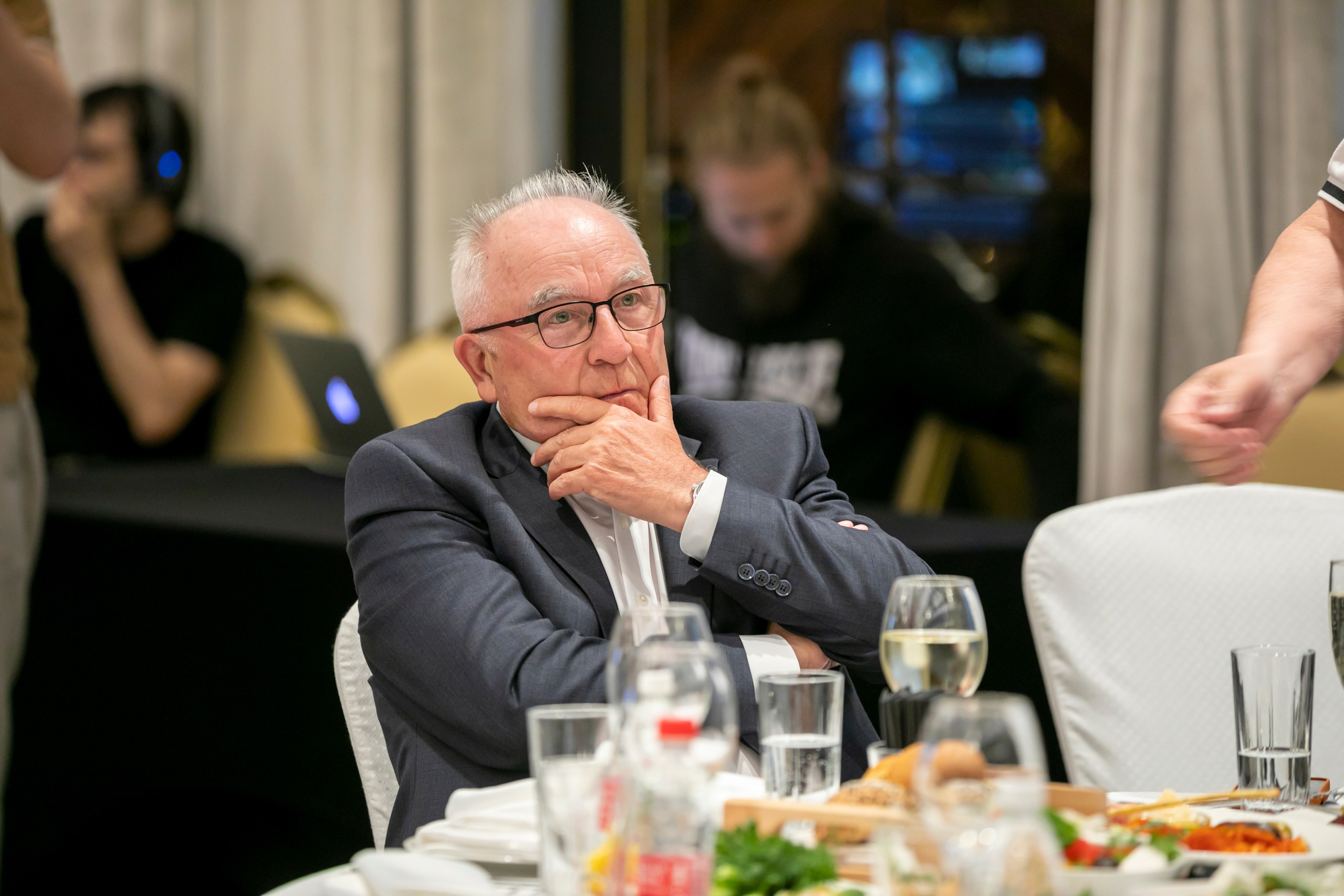 Бизнес — обед. Фотограф из Сочи Регина Труфанова