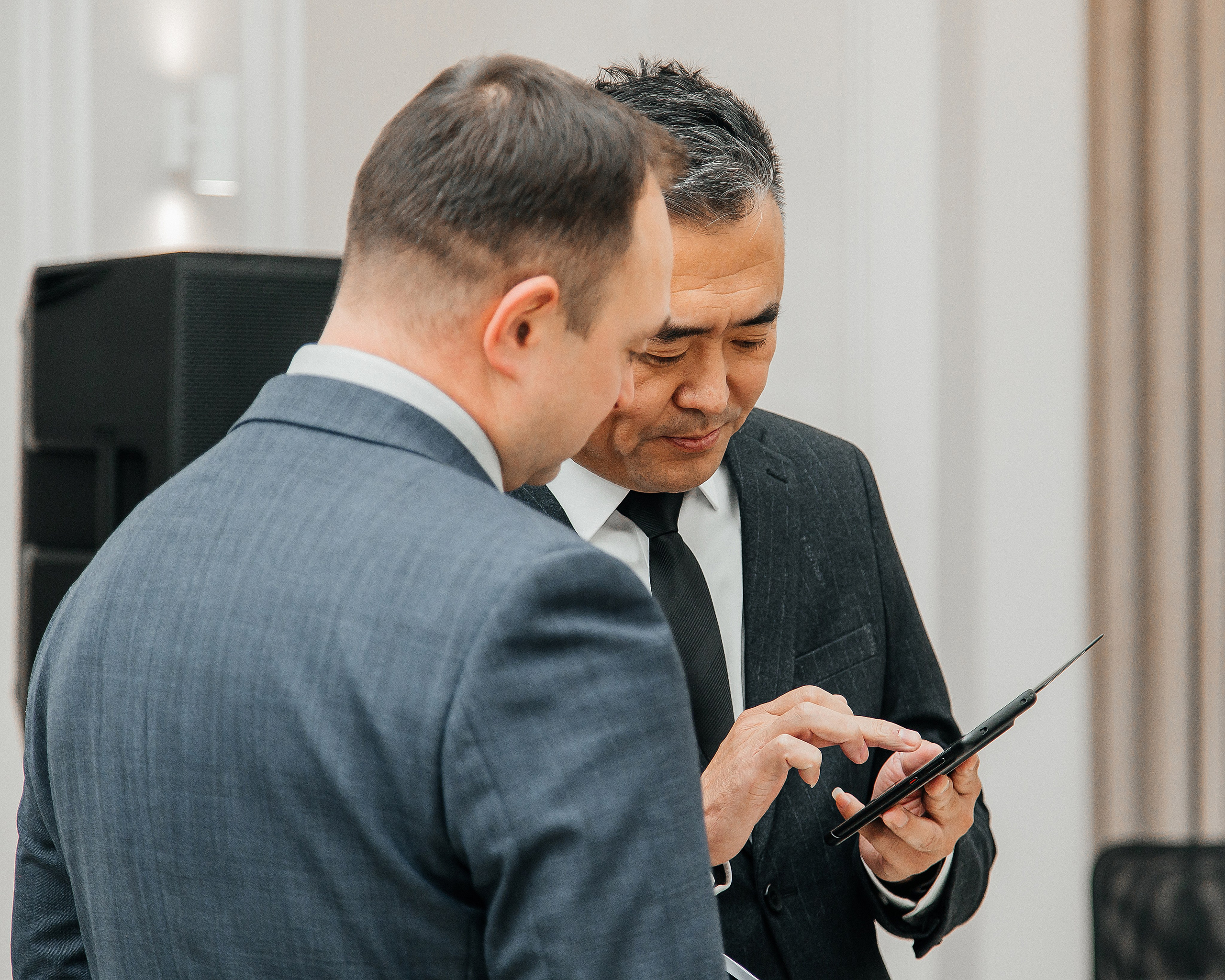 Бизнес — встреча с предпринимателями Китая. Фотограф Екатеринбург Марина Поздеева