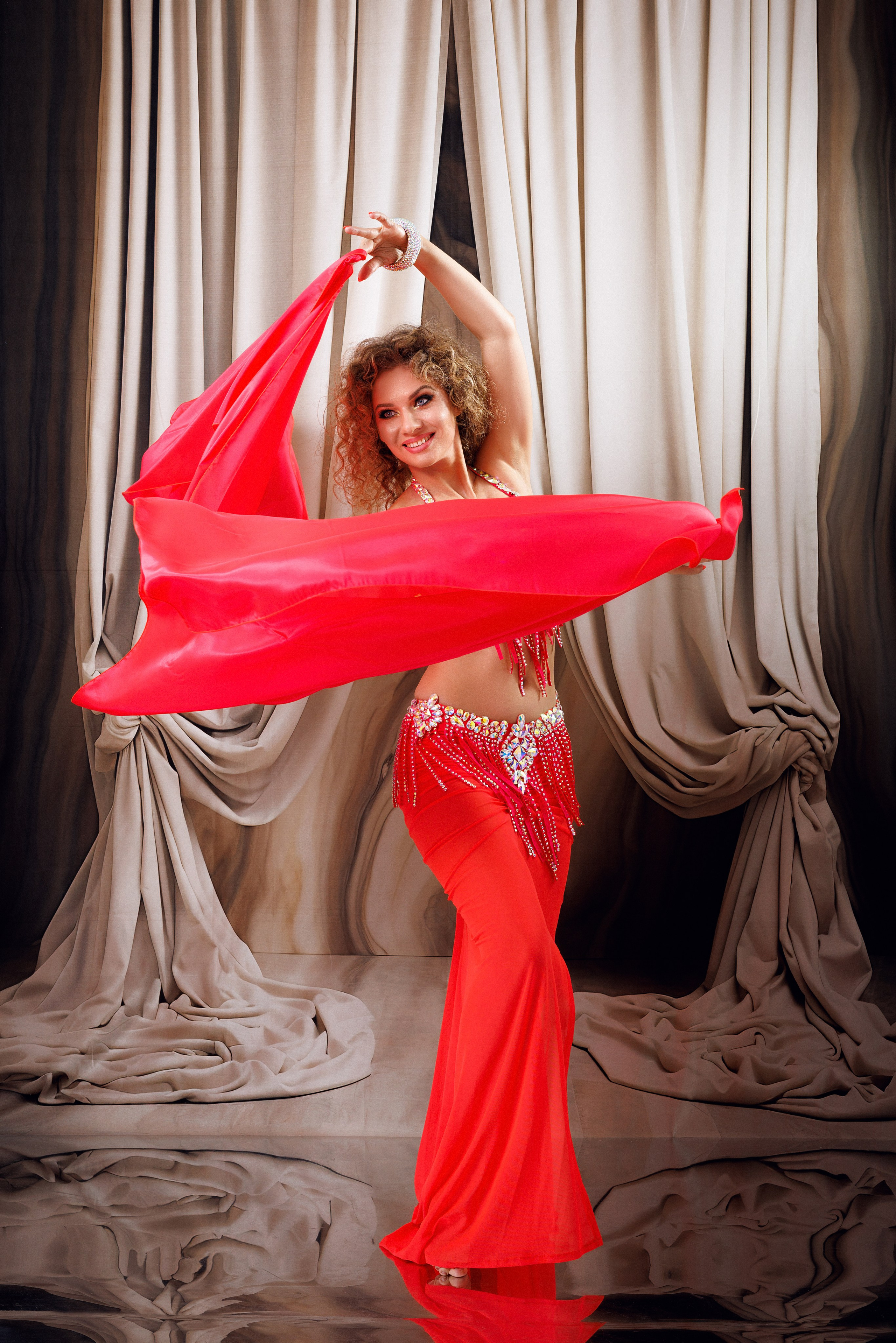 Портфолио для танцовщиц в Москве. Профессиональный фотограф в Москве Захар Ишутин