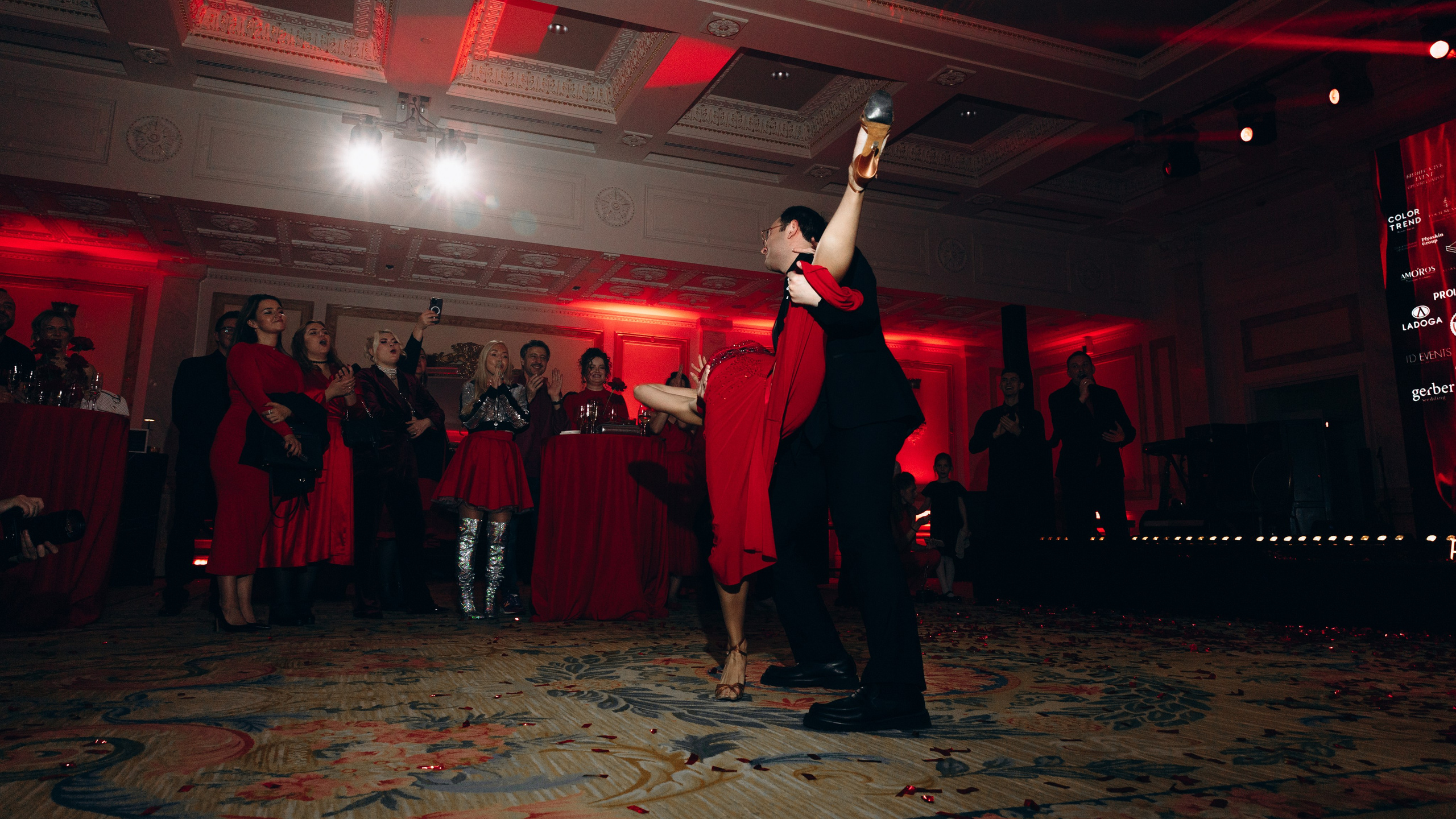 Red ball. Свадебный фотограф в Санкт-Петербурге и Москве Андрей Чернов