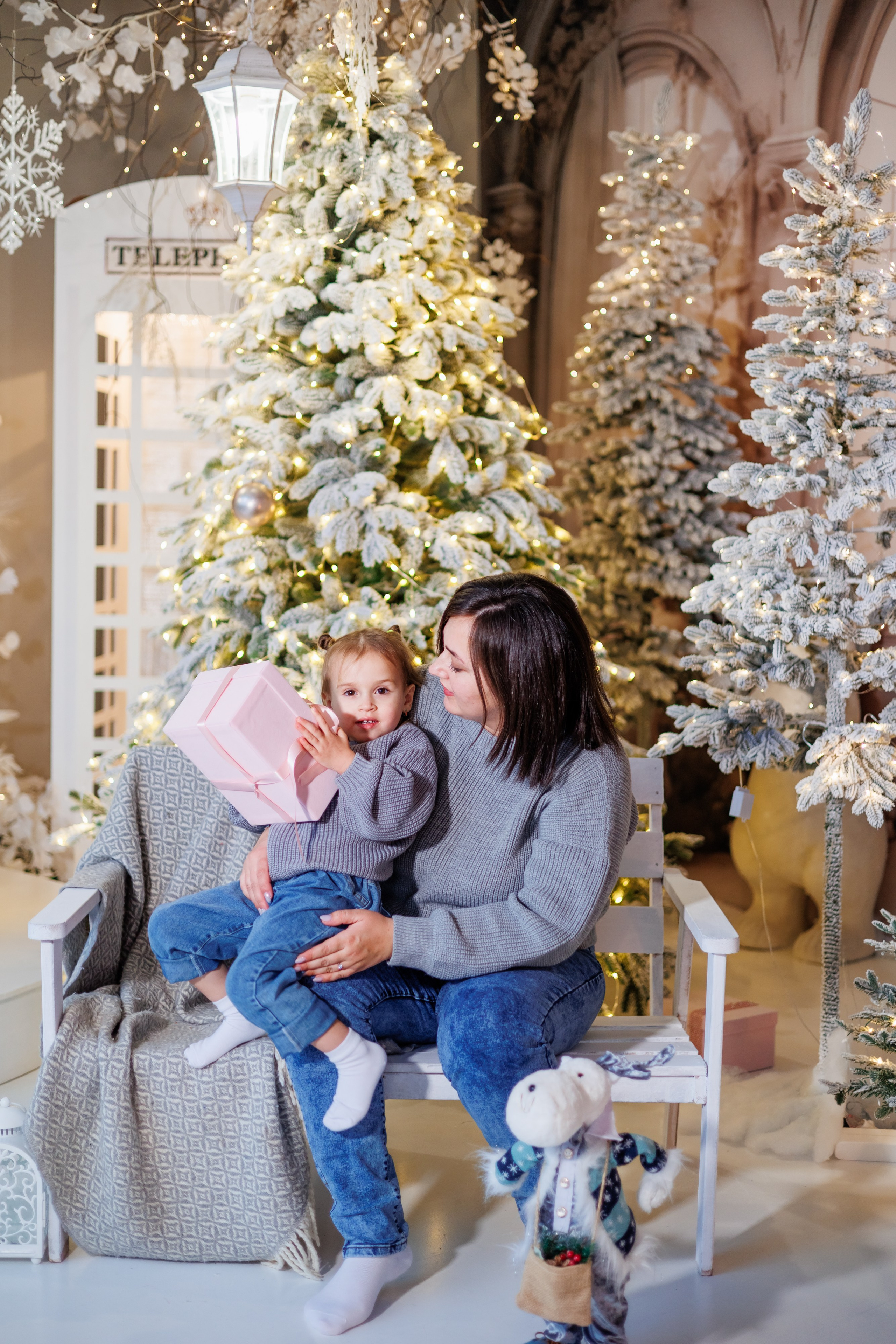 Дарья с детками Новый год25. Свадебный и семейный фотограф в Армавире