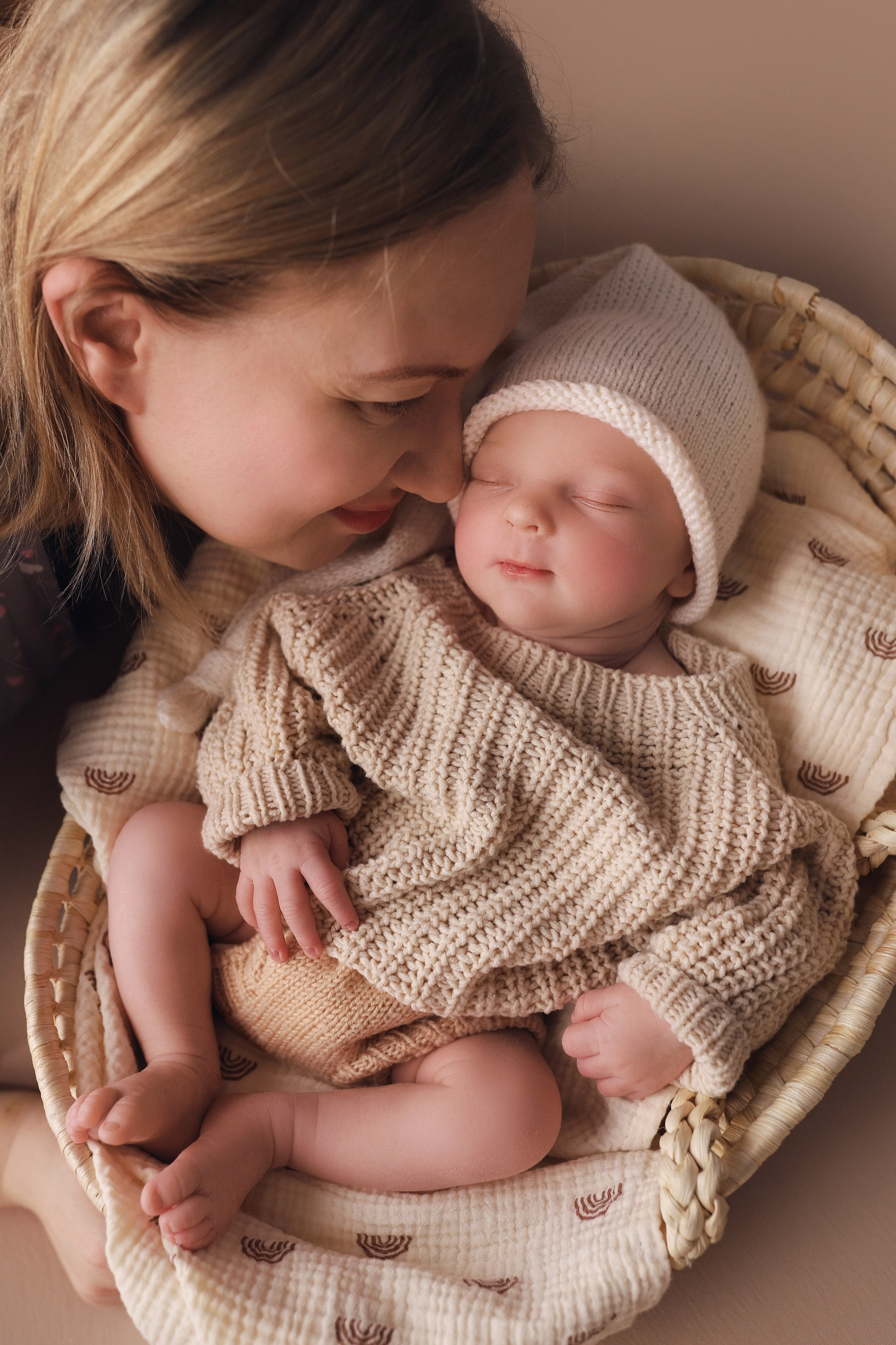 Новорожденные. Семейный фотограф и фотограф новорожденных в Санкт-Петербурге Алевтина