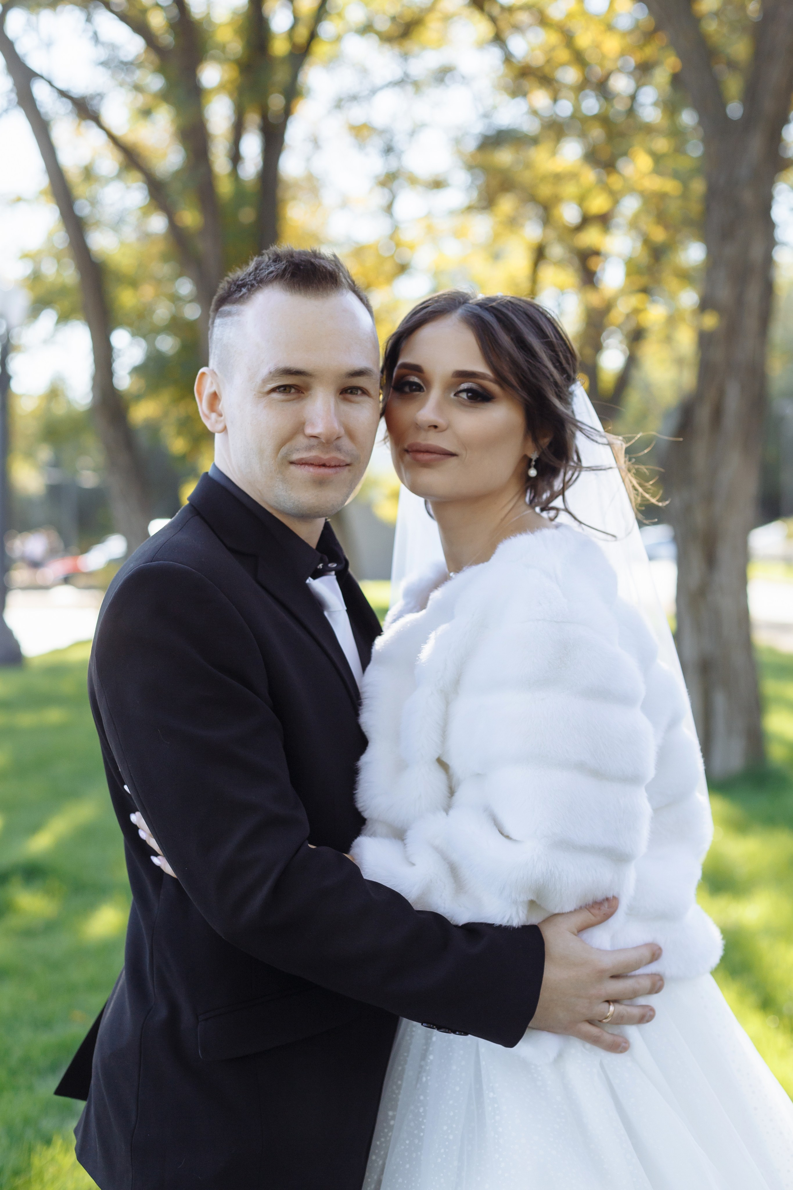 Павел, Мария — фотографии в студии и парке. Событийный фотограф Максим Бескоровайновнов