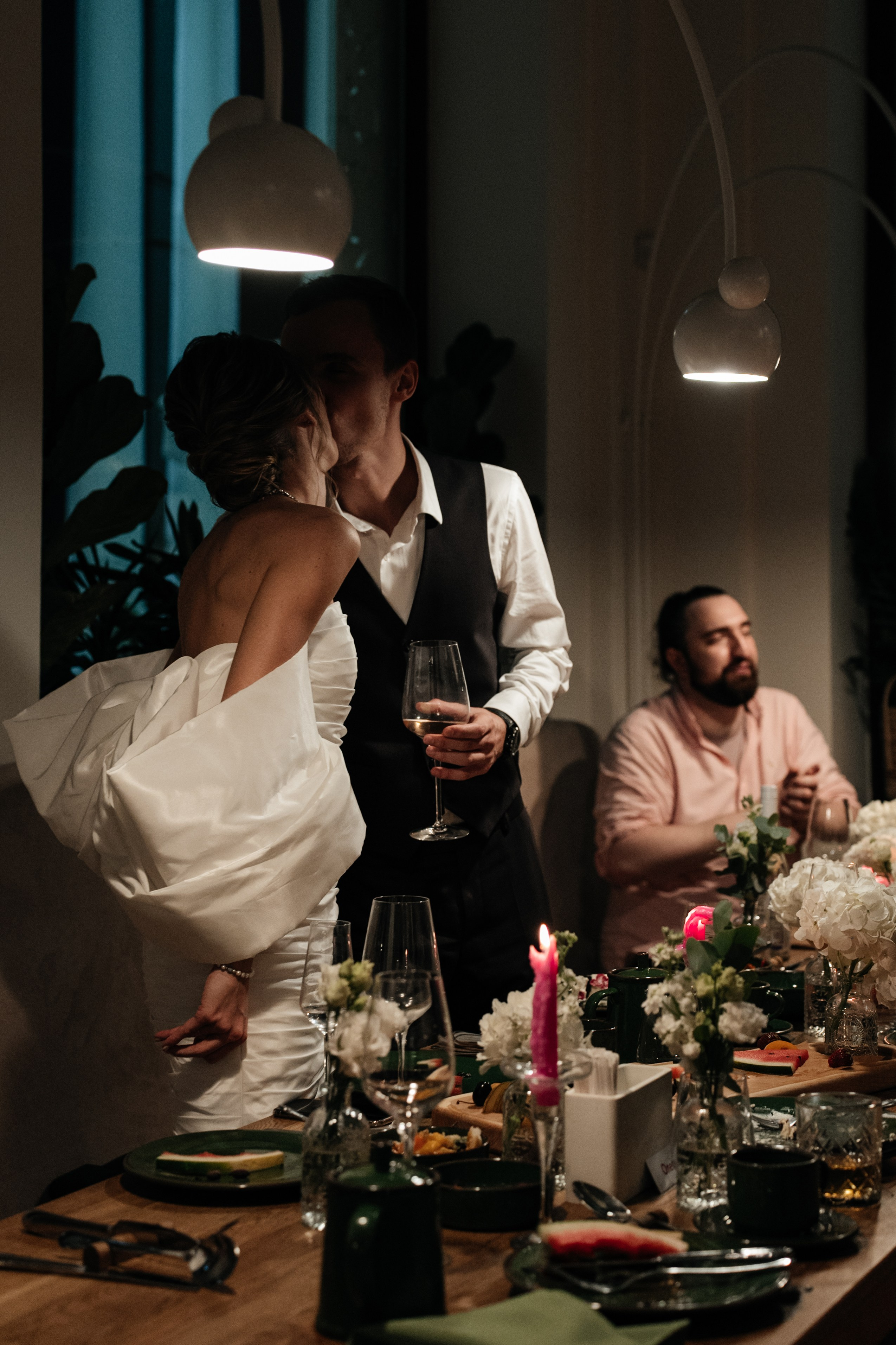 Ресторан Домик в саду, ВДНХ. Свадебный фотограф Москва Александра Аверкова