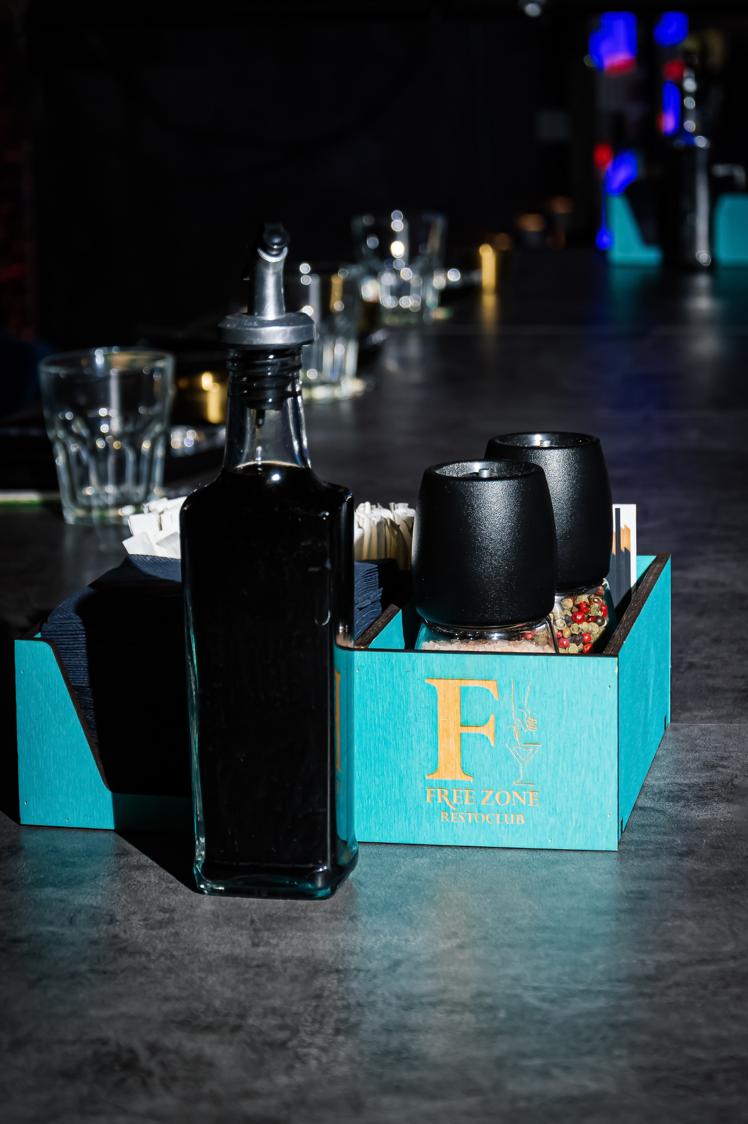 FreeZone night Club. Ларина Иванна фотограф в Донецке