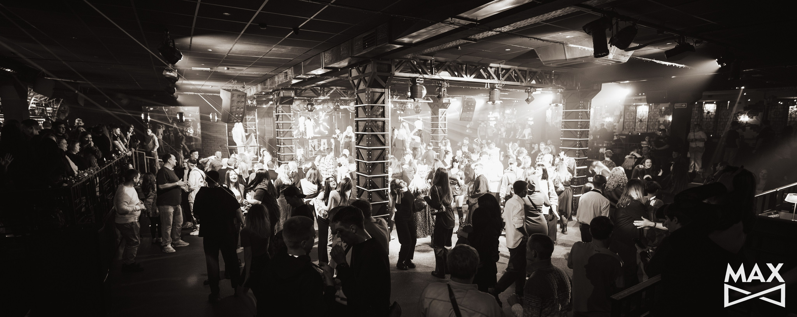 Фотограф Великий Новгород Артем Чернецкий