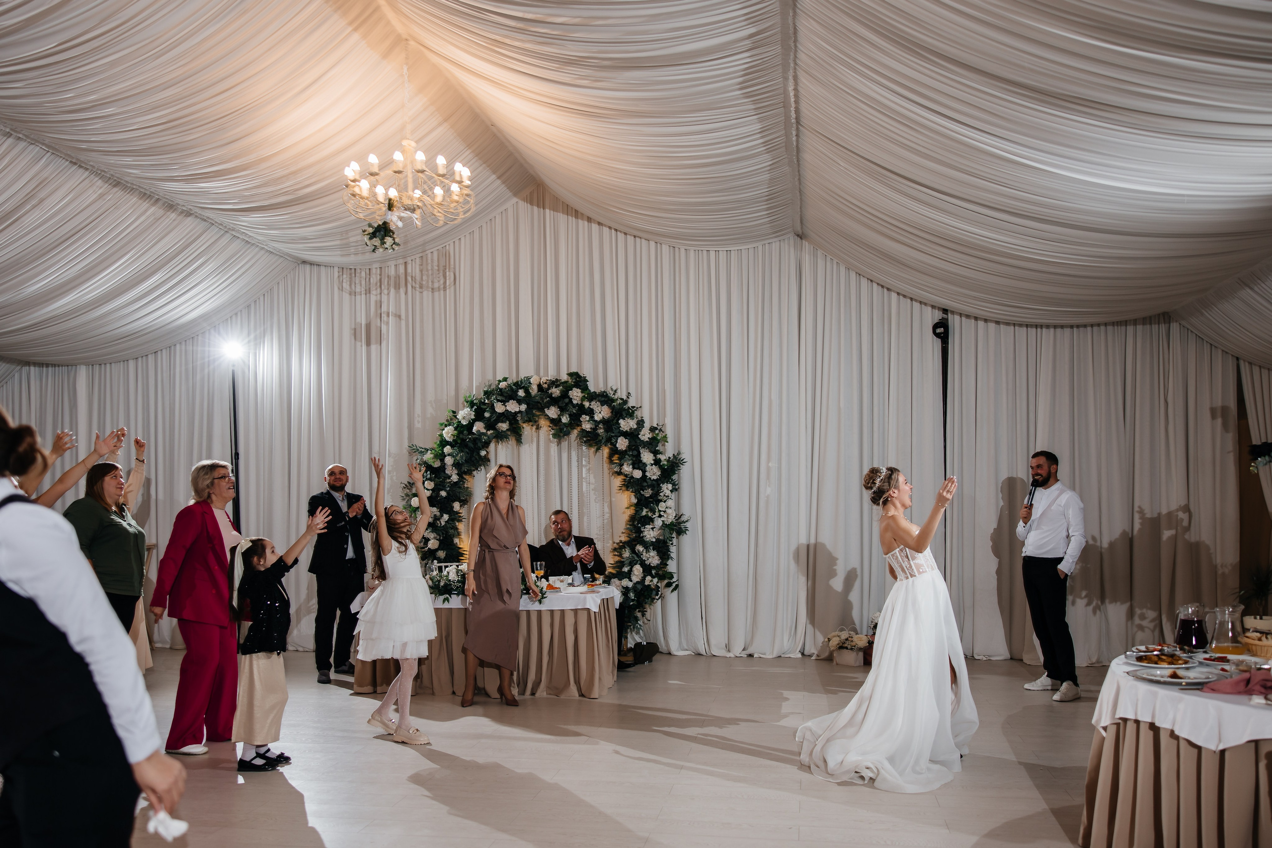 Анонс свадьбы для Ильи и Виктории. Теплый Крымский март. Свадебный фотограф в Крыму и Севастополе Ольга Баскакова