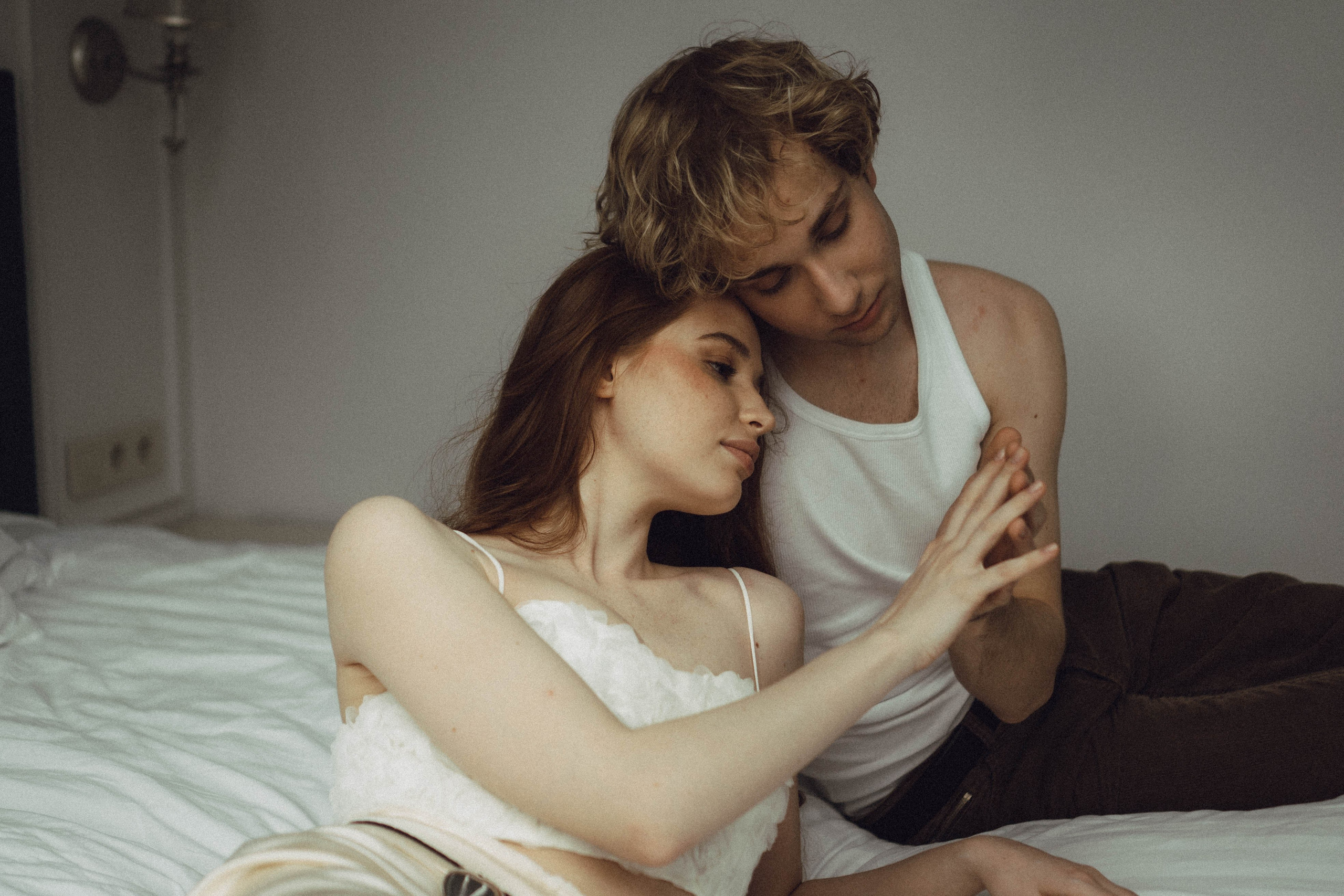 СВАДЕБНАЯ СЬЕМКА В ОТЕЛЕ. СБОРЫ ЖЕНИХА И НЕВЕСТЫ И ТАКЖЕ ТОР И ПОДГОТОВКА К ПРОГУЛКЕ. Профессиональный фотограф, Санкт-Петербург — Виктория Богомолова