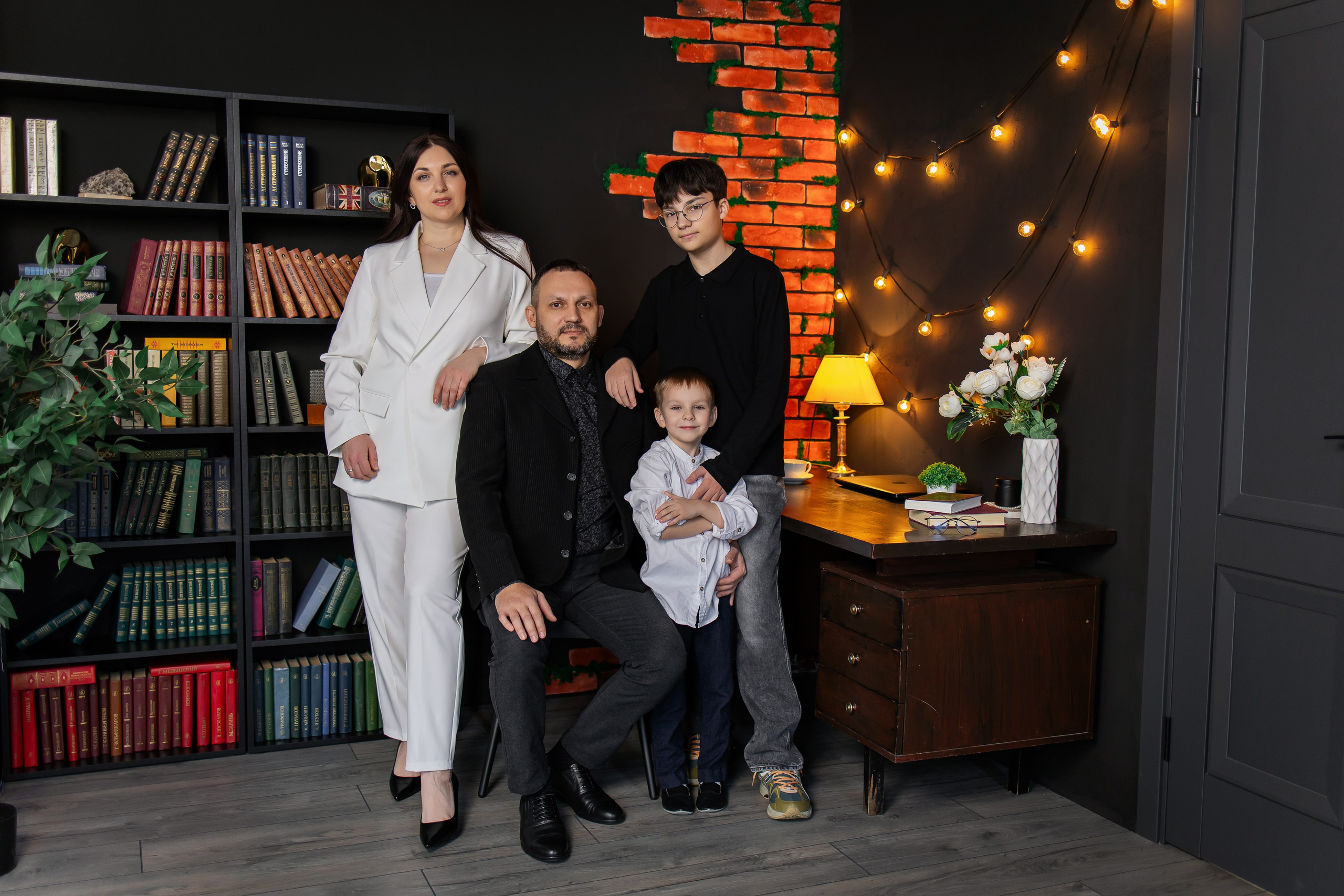 Ваши фотографии. Интерьерная фотостудия Background в Омске