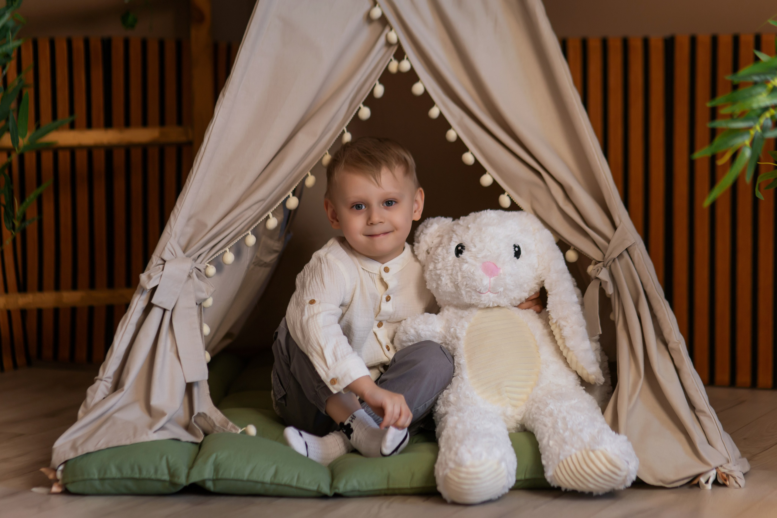 Ваши фотографии. Интерьерная фотостудия Background в Омске