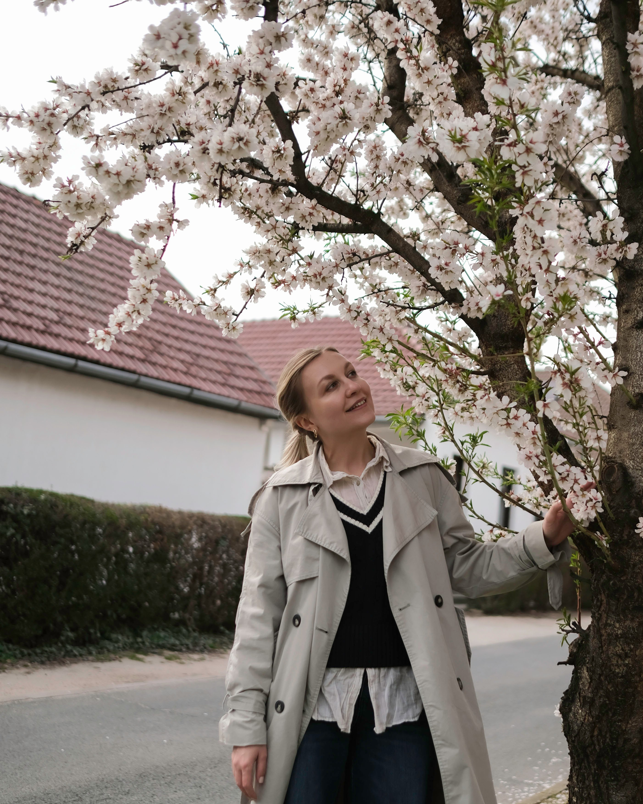 Elena. Blooming in Budapest. Portrait photographer Olga Prokopova based in Budapest