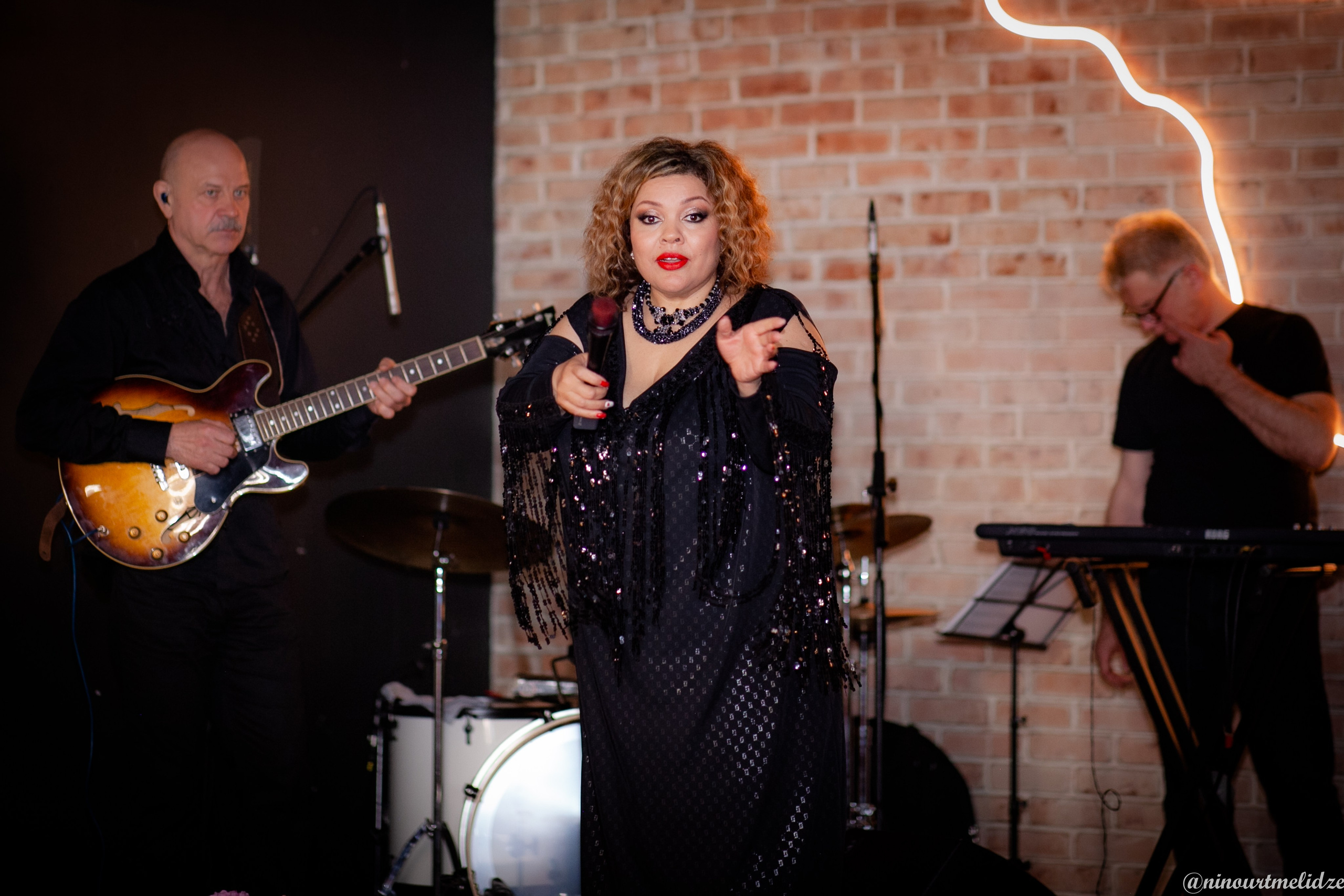 Бал «Мьюзик’Тон»королевы блюза Виктории Пьер-Мари!. Art photographer Nino