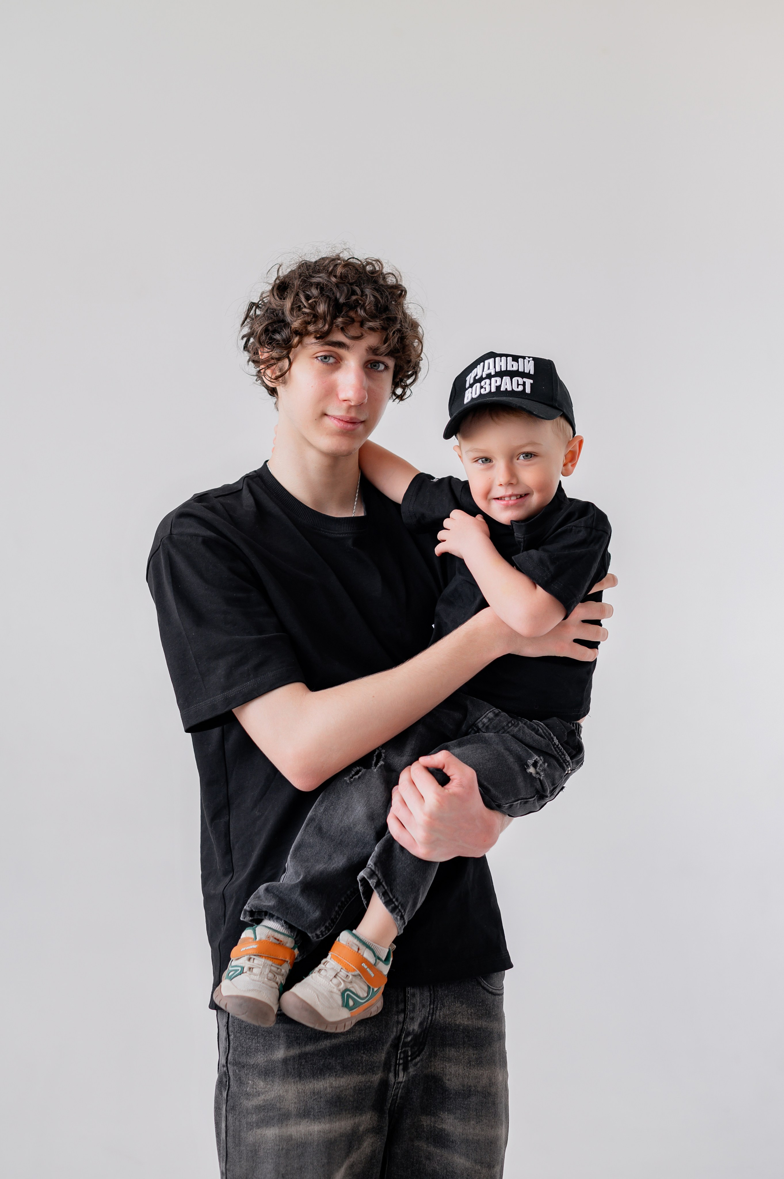 Саша Маша Гриша и Максим. Фотограф Татьяна Иванчикова