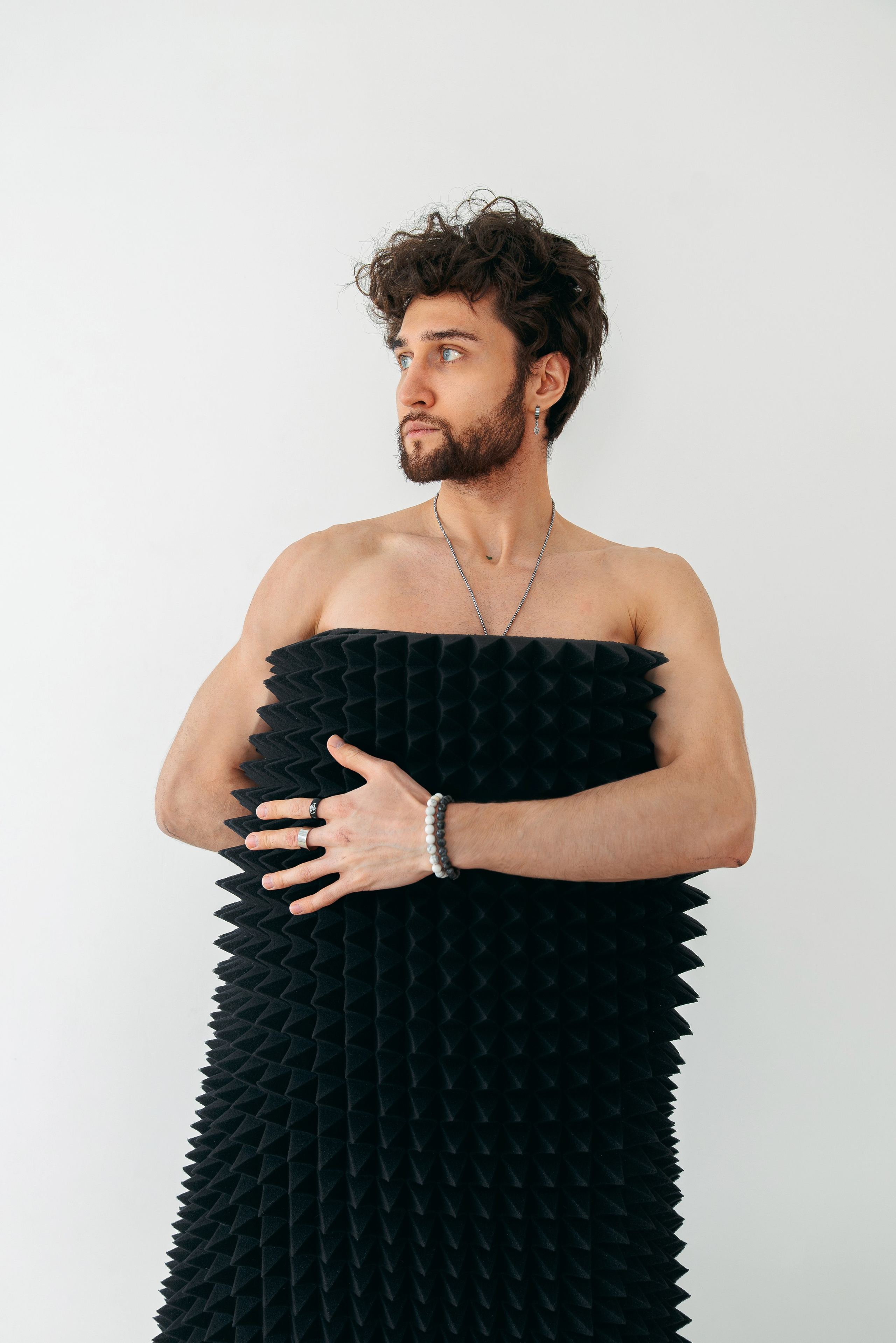 Вне зоны слышимости