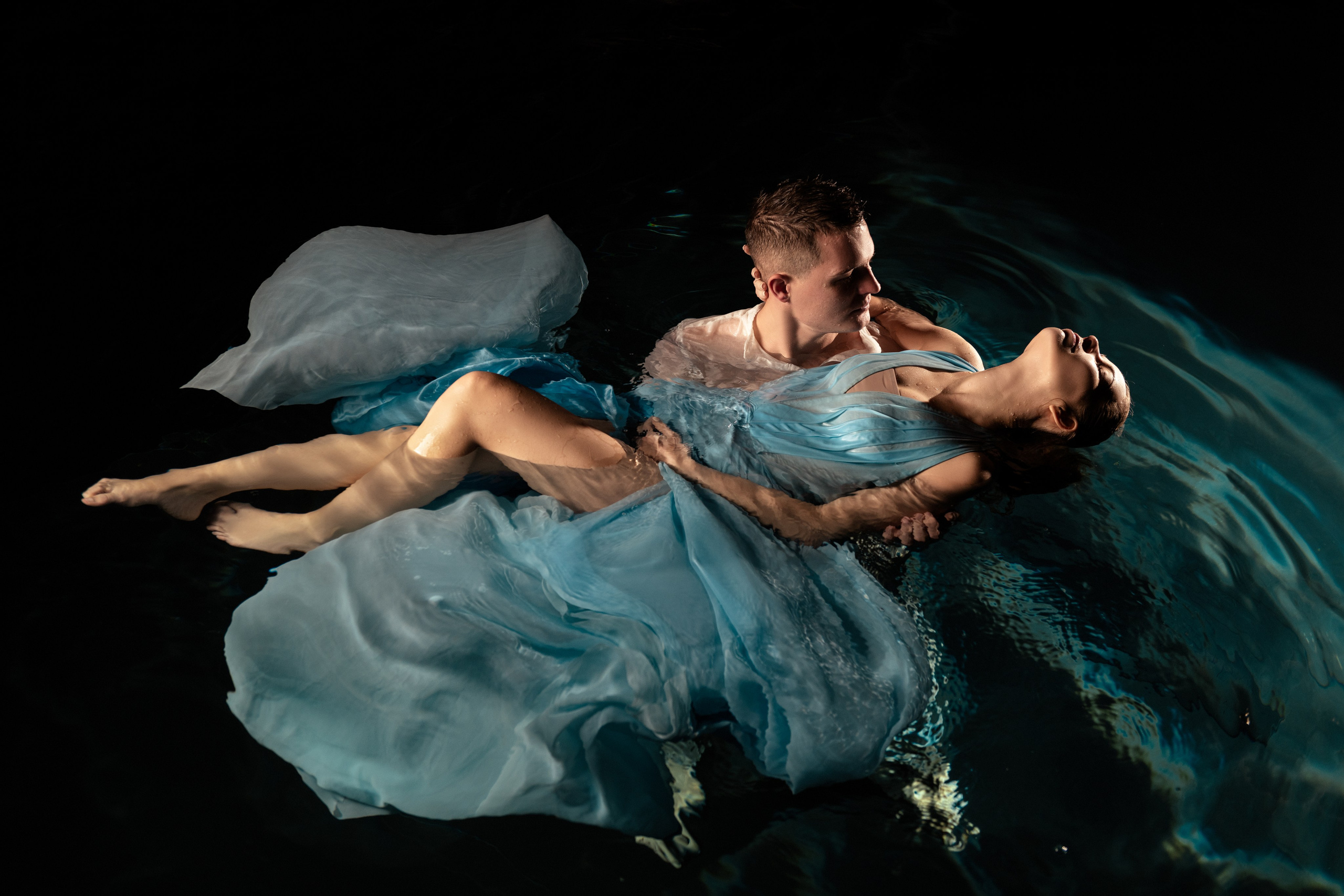 БАССЕЙН. Фотограф Беременности в Краснодаре Кара Артисан