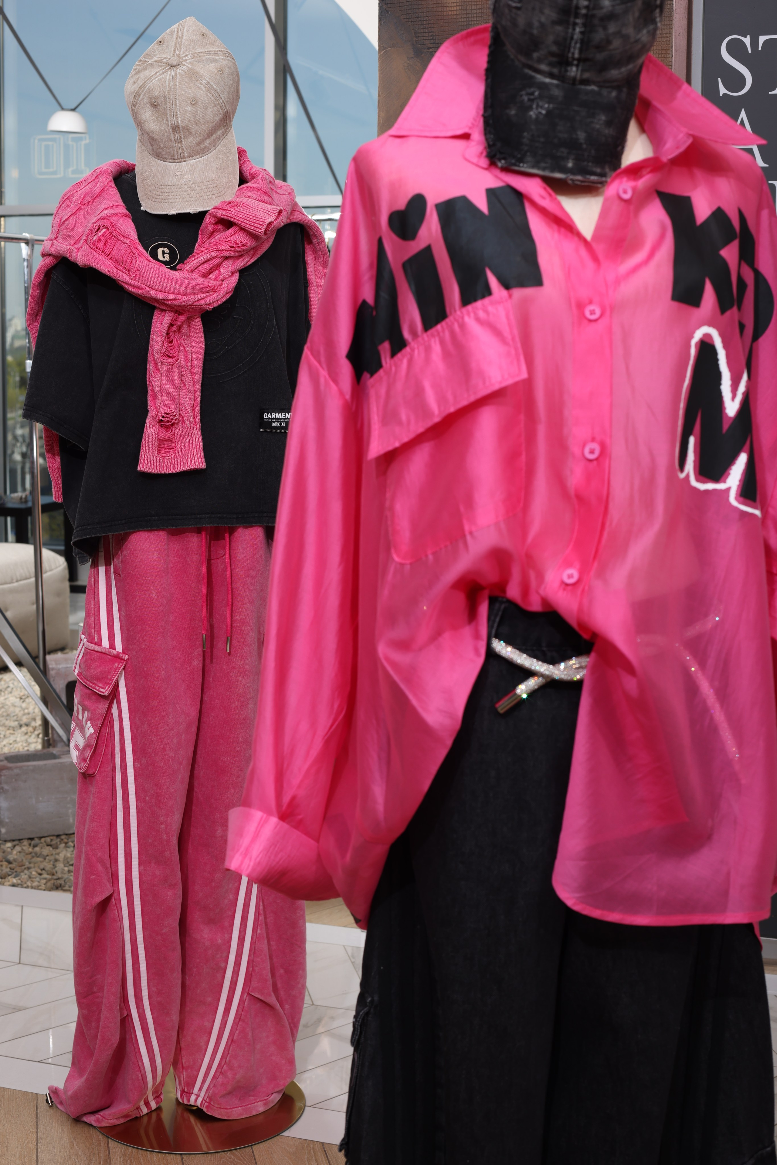 ID 24_04. Joseph Anton