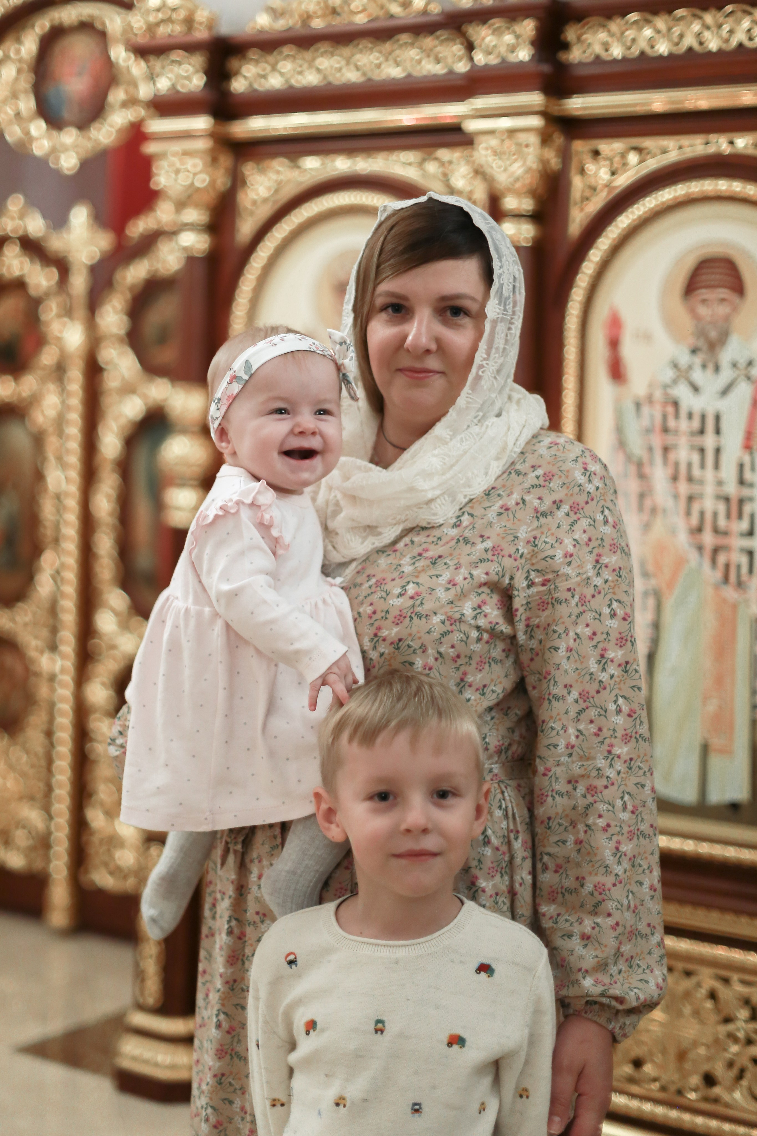 Крещение Машеньки. Храм Живоначальной Троицы в Останкино. Антонина Морозова, профессиональный семейный фотограф видеограф