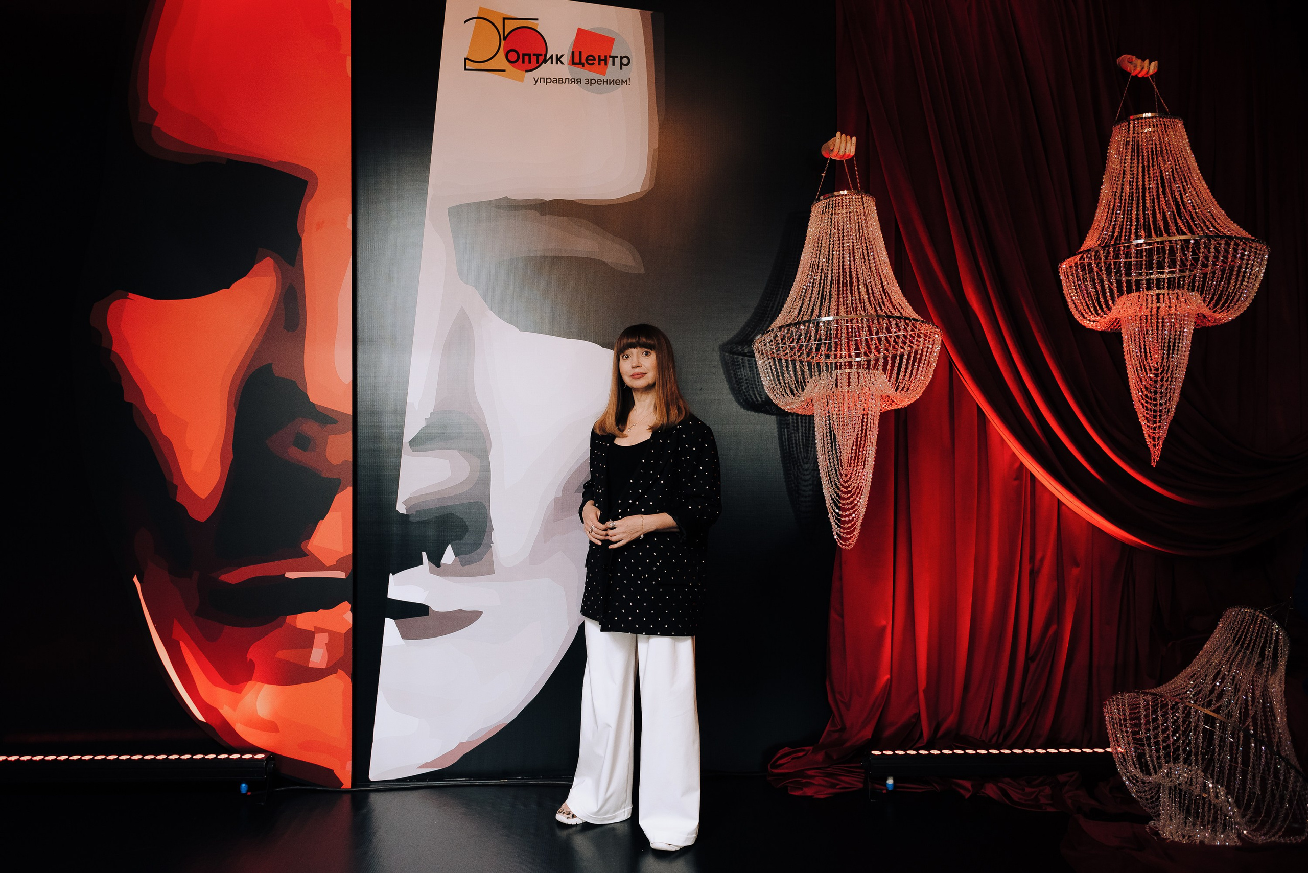 СПЕКТАКЛЬ «ВОЛШЕБНЫЕ ОЧКИ» ОПТИК-ЦЕНТР. Репортажный фотограф Зуев Роман г. Челябинск