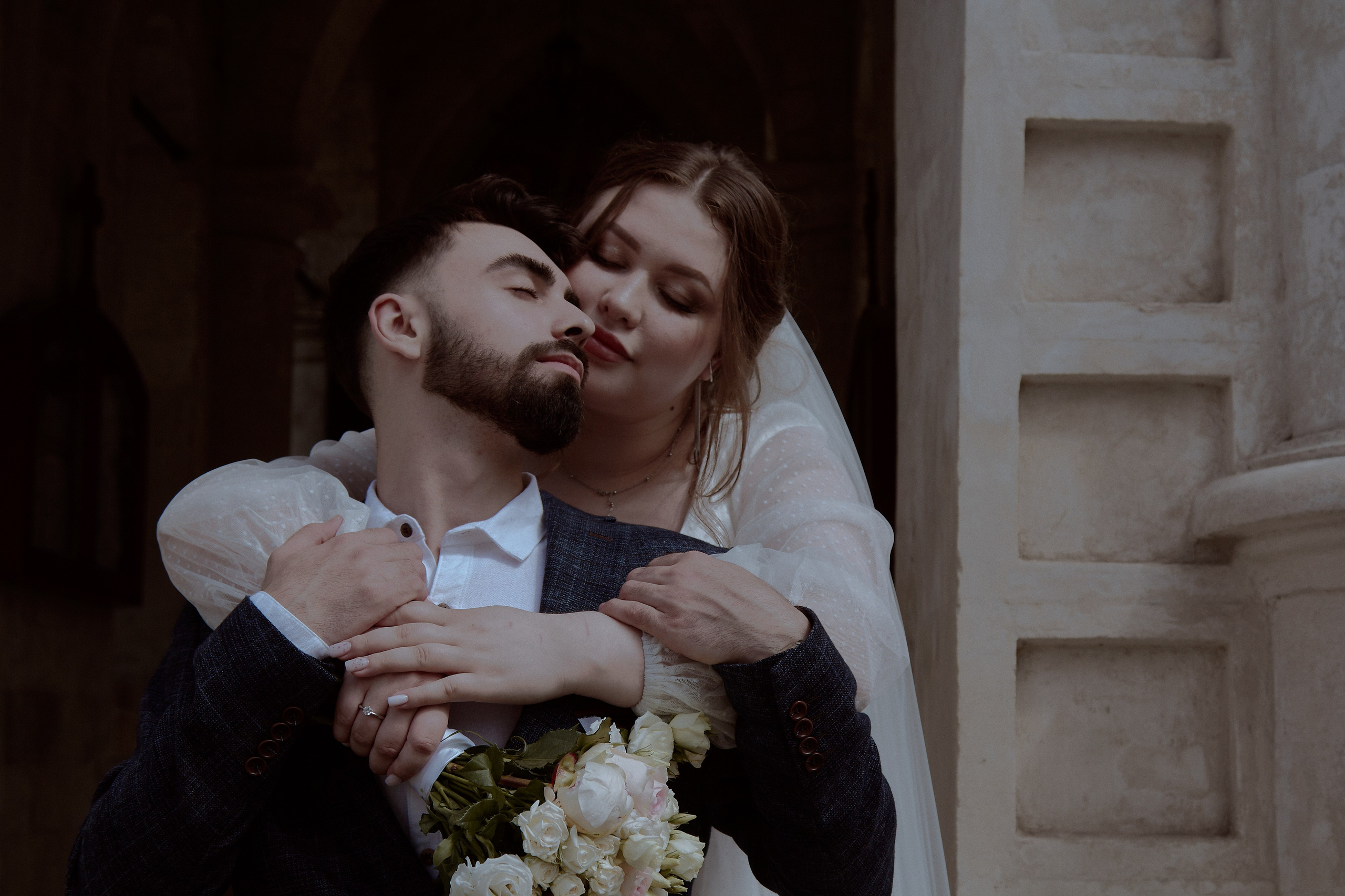 Виктория и Даниэль. Владимирский храм. Фотограф лавстори Москва/МО Приятелева Ангелина