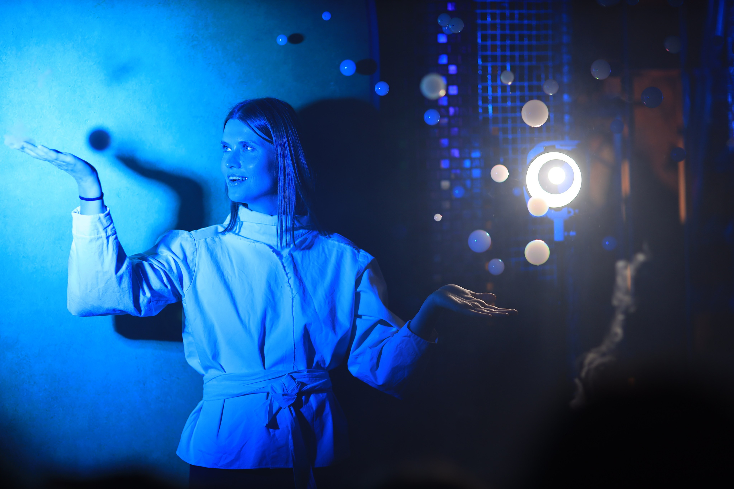 Неон и дым. Съемка в студии под ваш запрос, студийные съемки, фотографии архитектурных объектов — Александр Евстигнеев — фотограф Москва