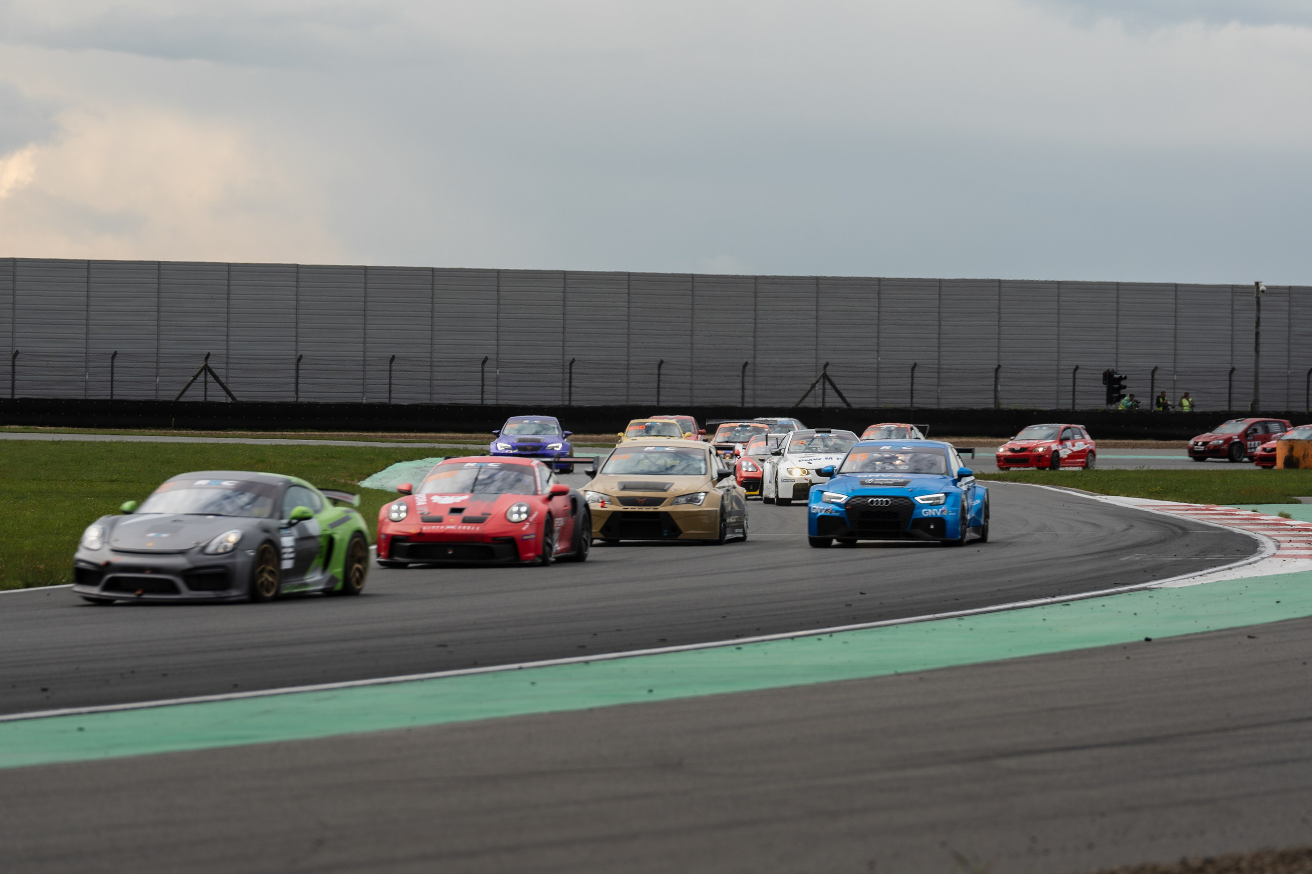 Фото четвертого этапа Российской серии гонок на выносливость. Фотограф Николай Прокофьев модельные тесты в Москве