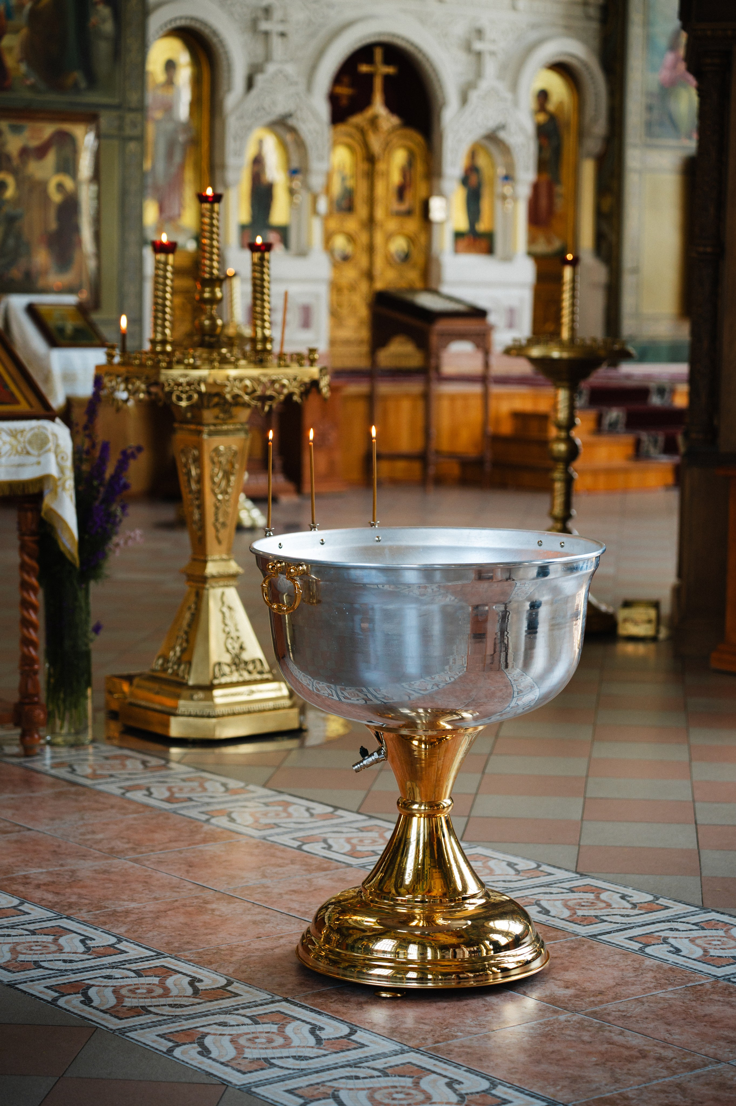 Таинство Крещения Дарьи (Храм Преполовения Пятидесятницы). Фотограф Ярута Оксана / Ростов-на-Дону