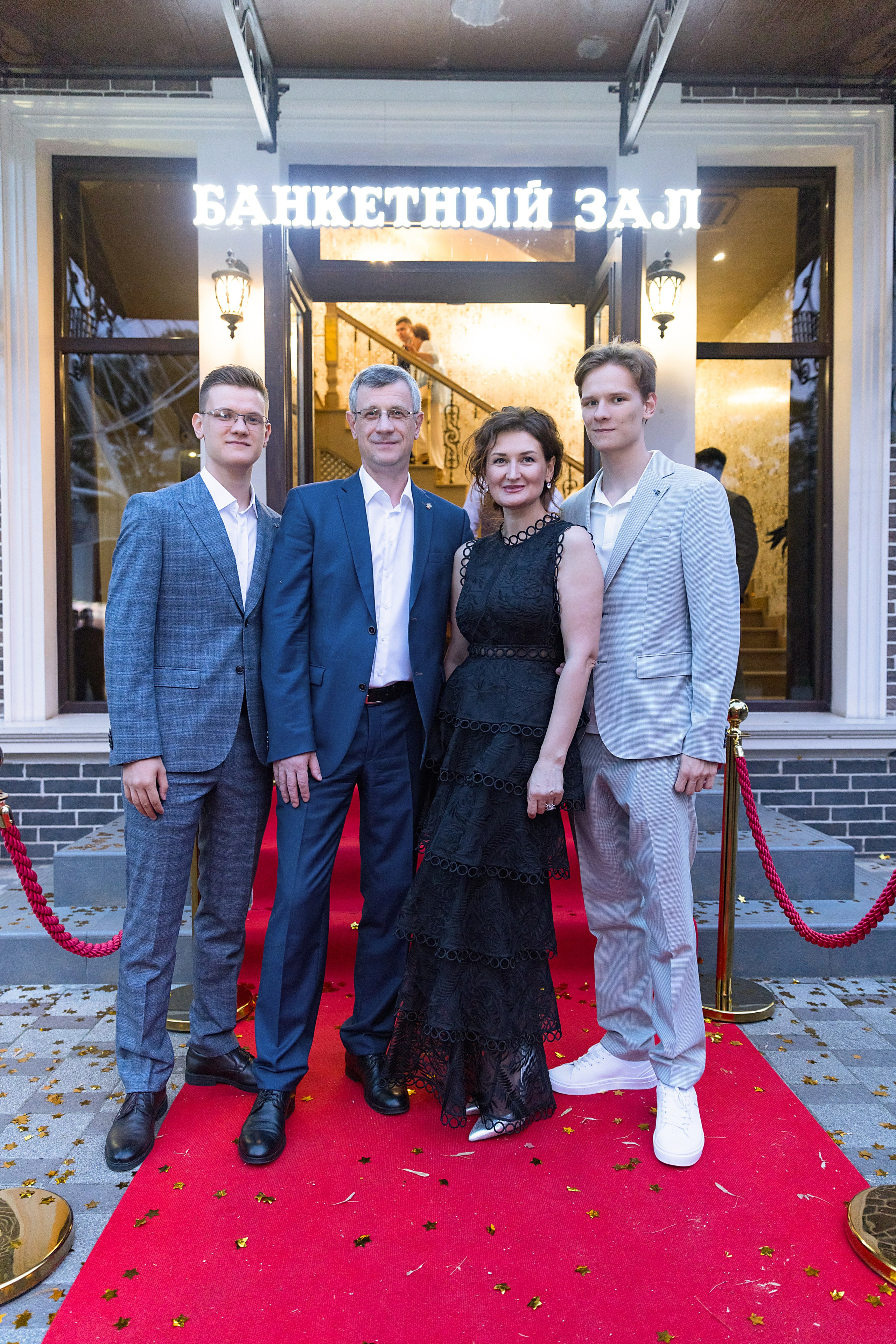 11 класс 48 лицей. Фотограф и Видеограф в Краснодаре Юлия Солодченко