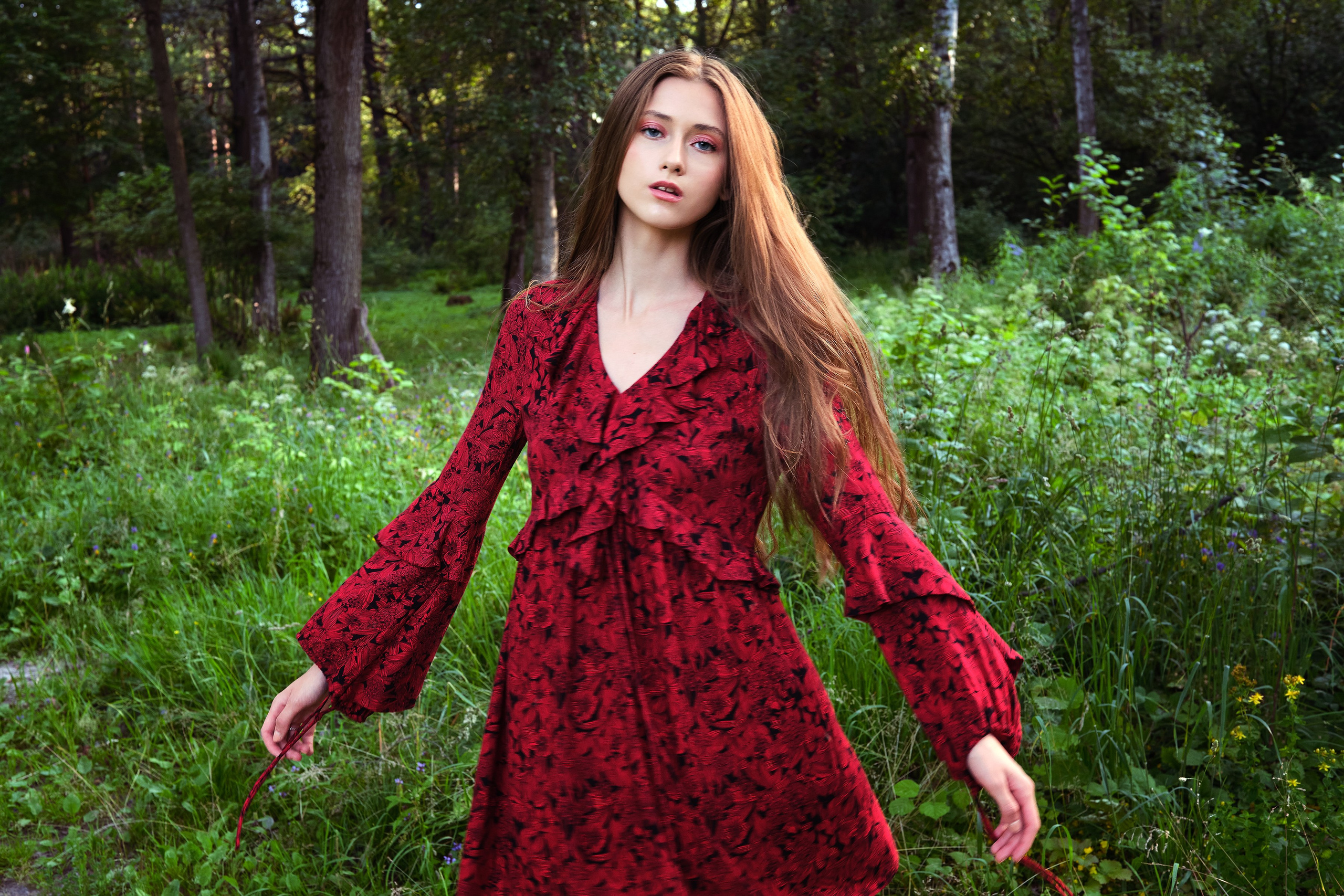 Творческая съёмка с поддержкой Charity Shop