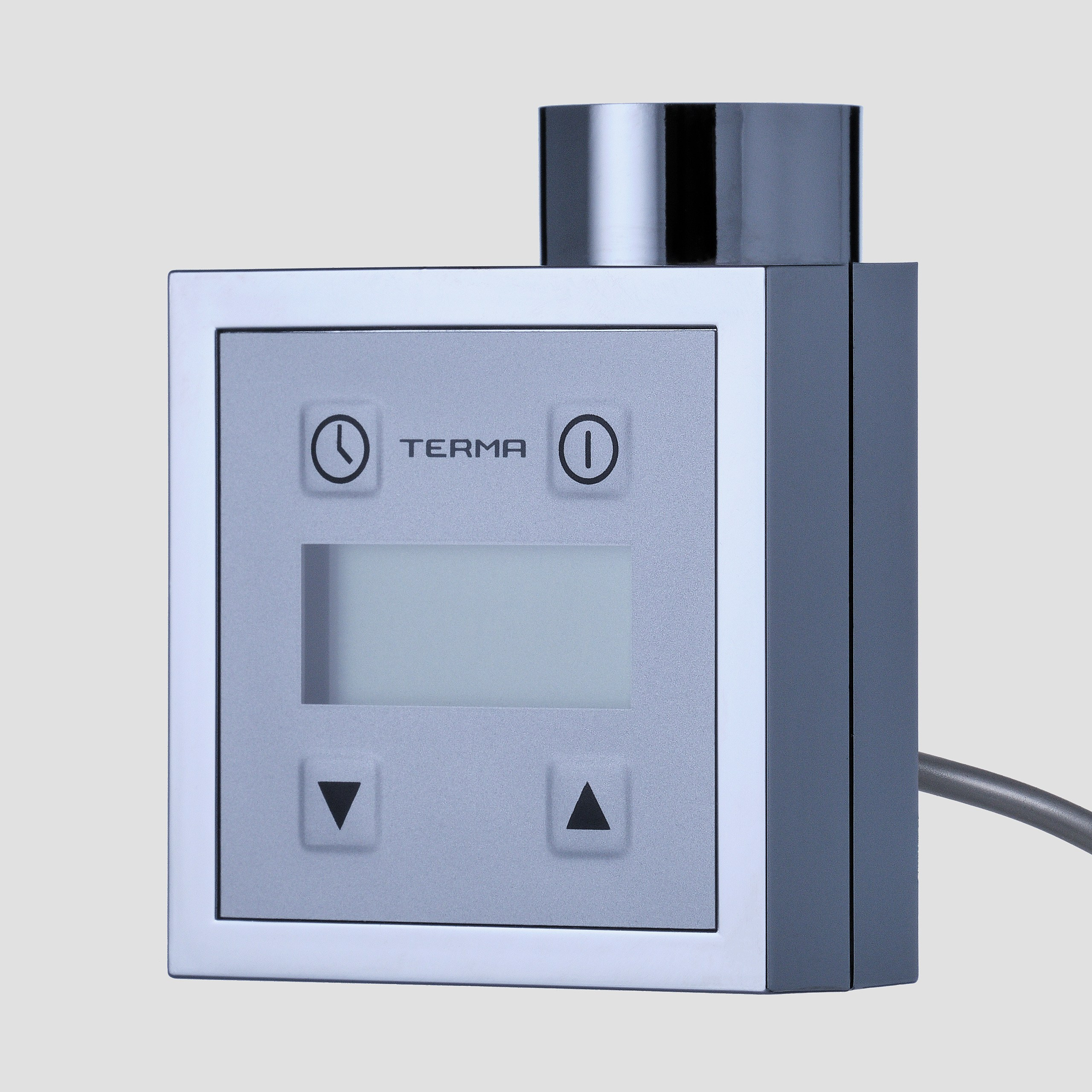 Предметные фотографии регуляторов и нагревателей для отопительных приборов