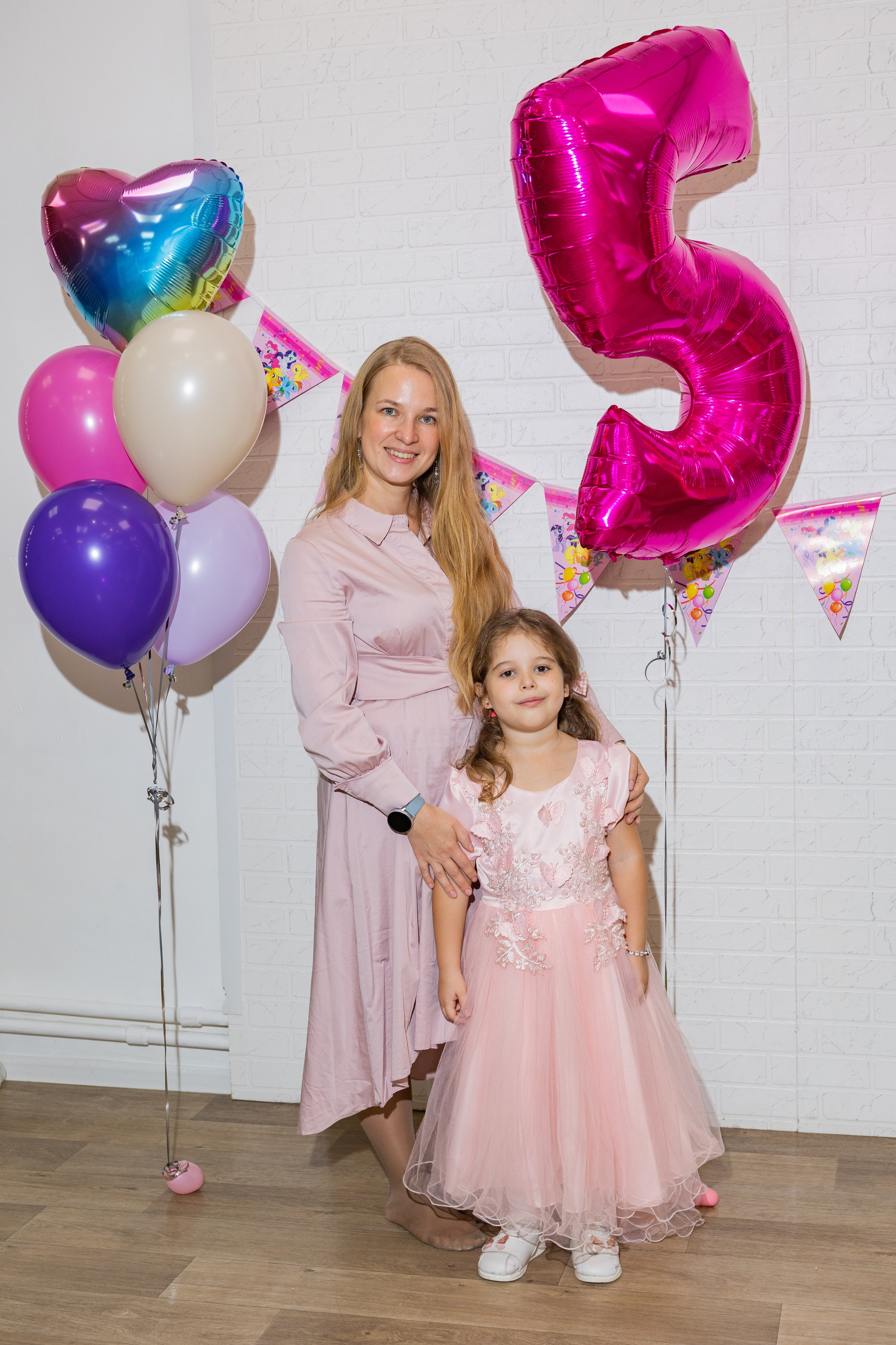 День Рождение Есении в Rabbit Holl. Выпускные альбомы во Владивостоке