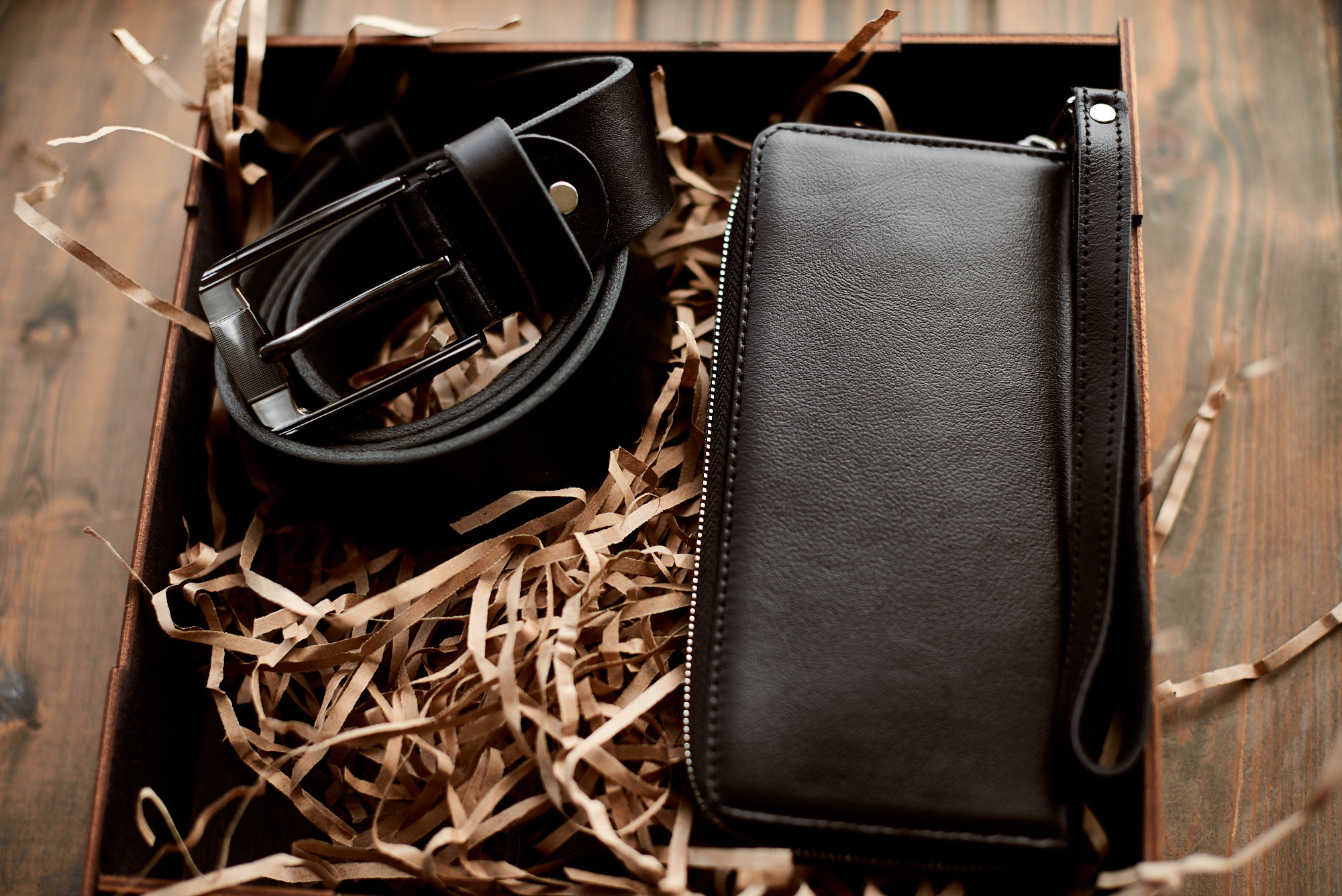 Магазин кожаных аксессуаров. Фотограф в Челябинске Любовь Денисенко